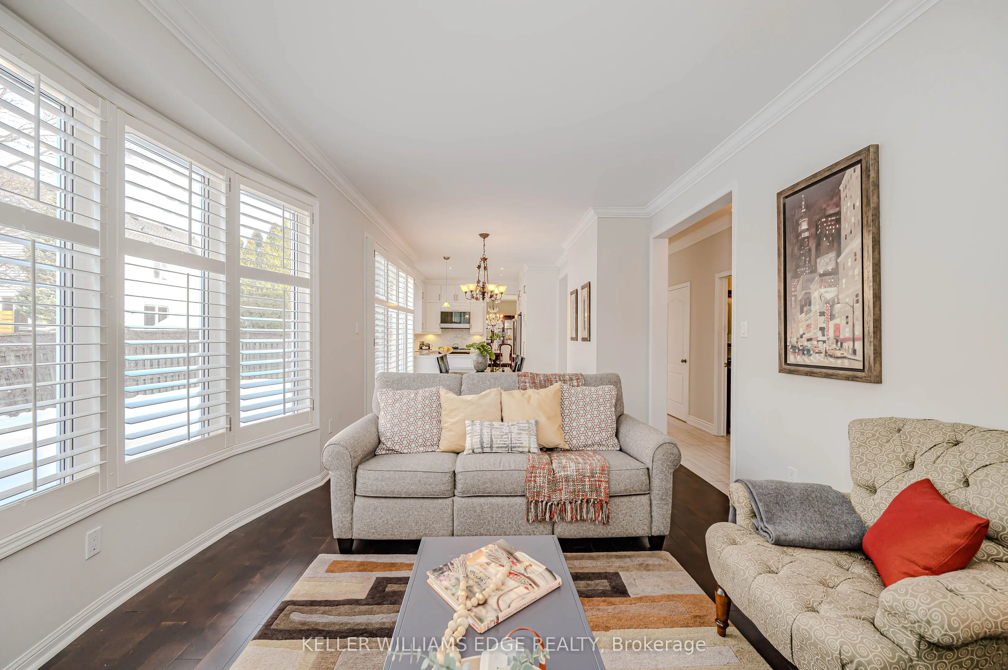 5087 Forest Grove Crescent