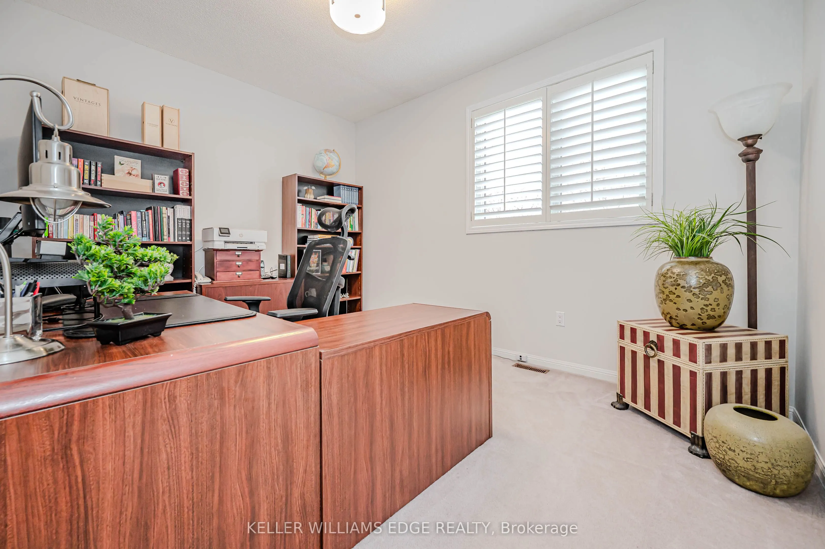 5087 Forest Grove Crescent