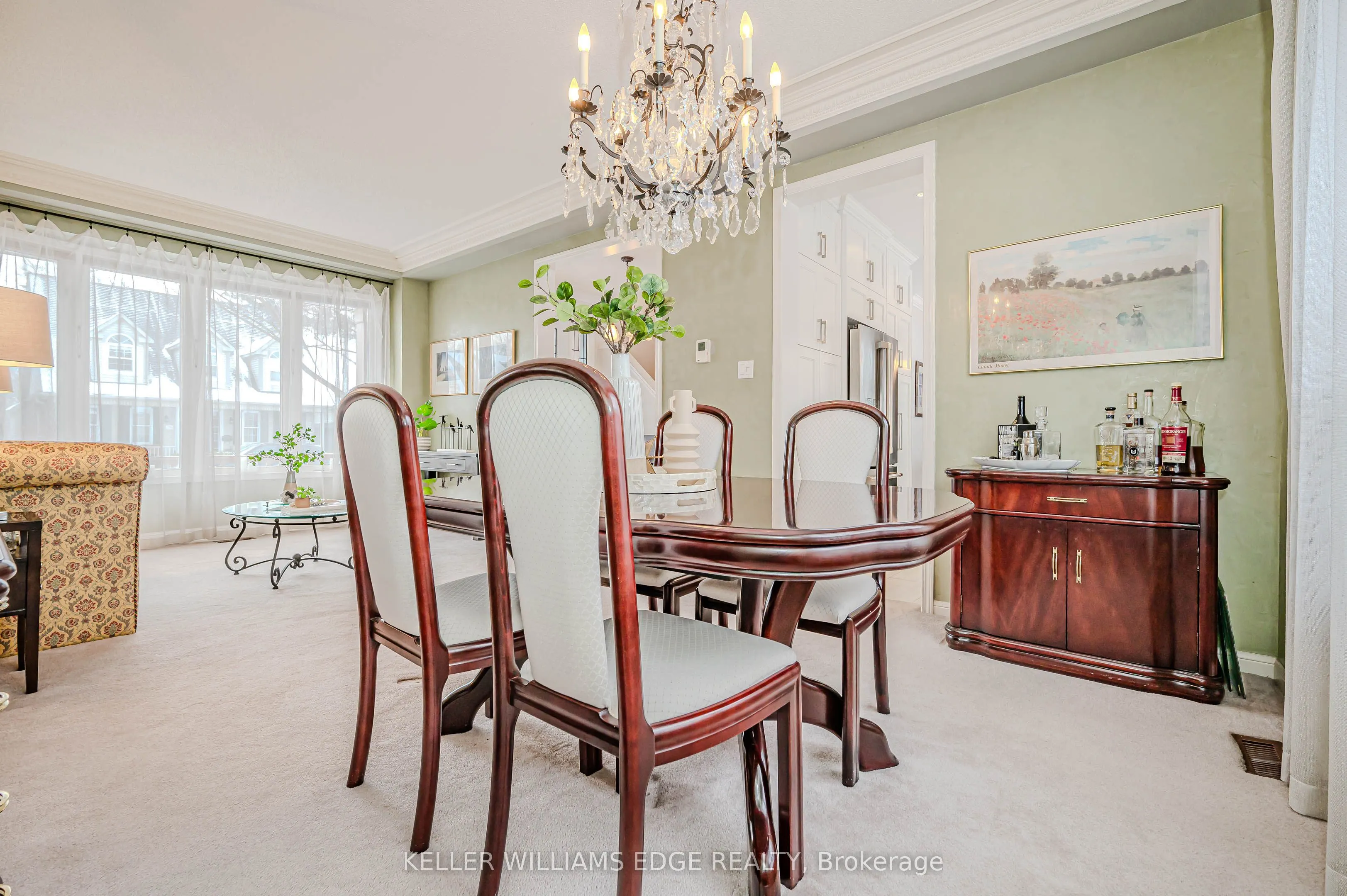 5087 Forest Grove Crescent