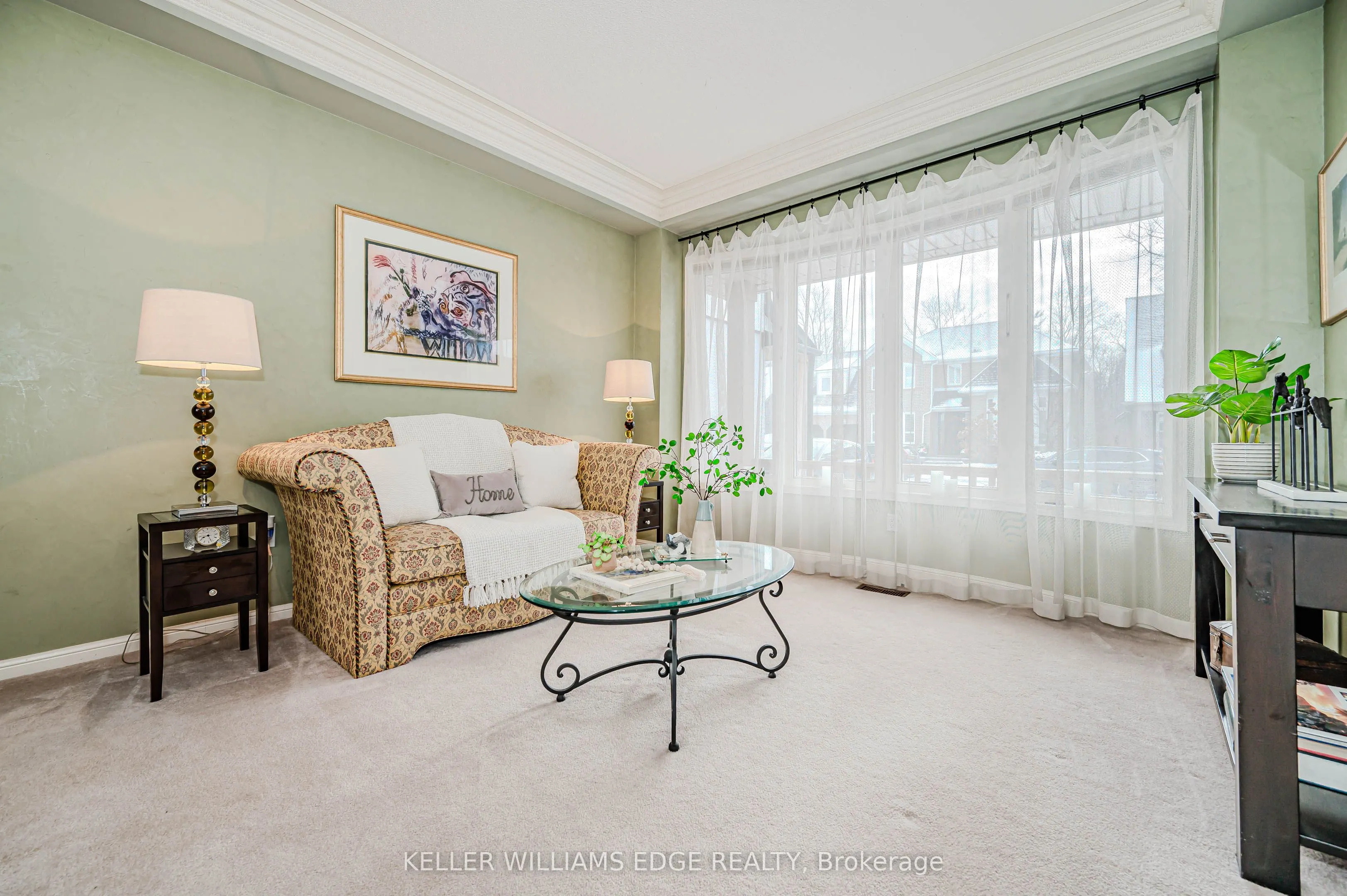5087 Forest Grove Crescent