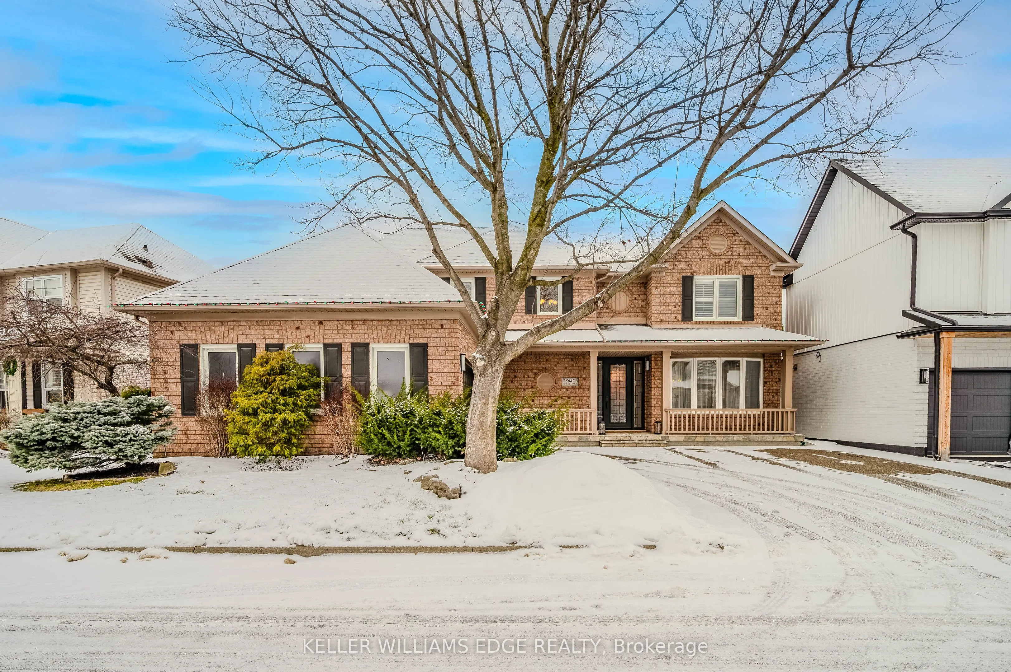 5087 Forest Grove Crescent