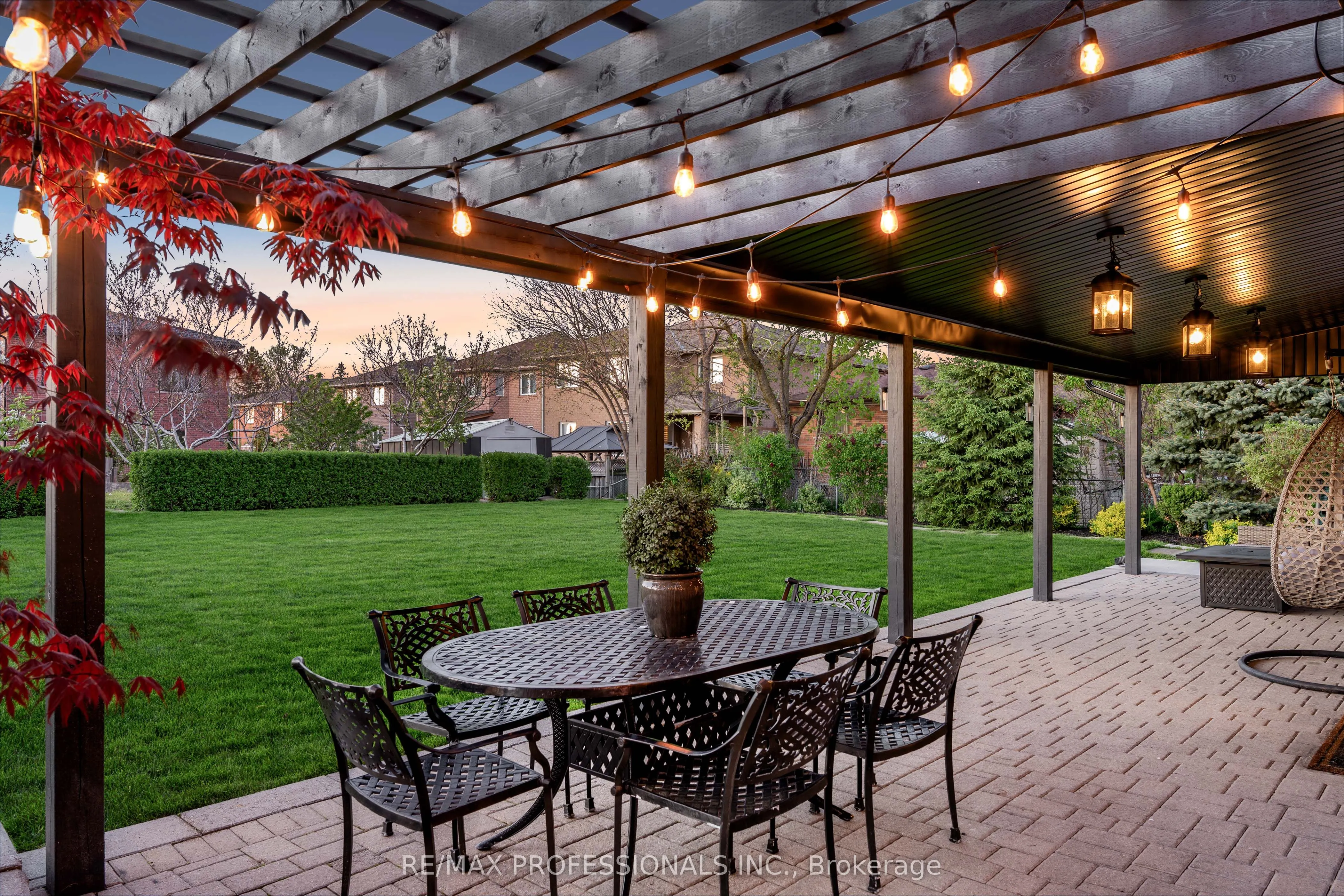 182 Gracefield Avenue