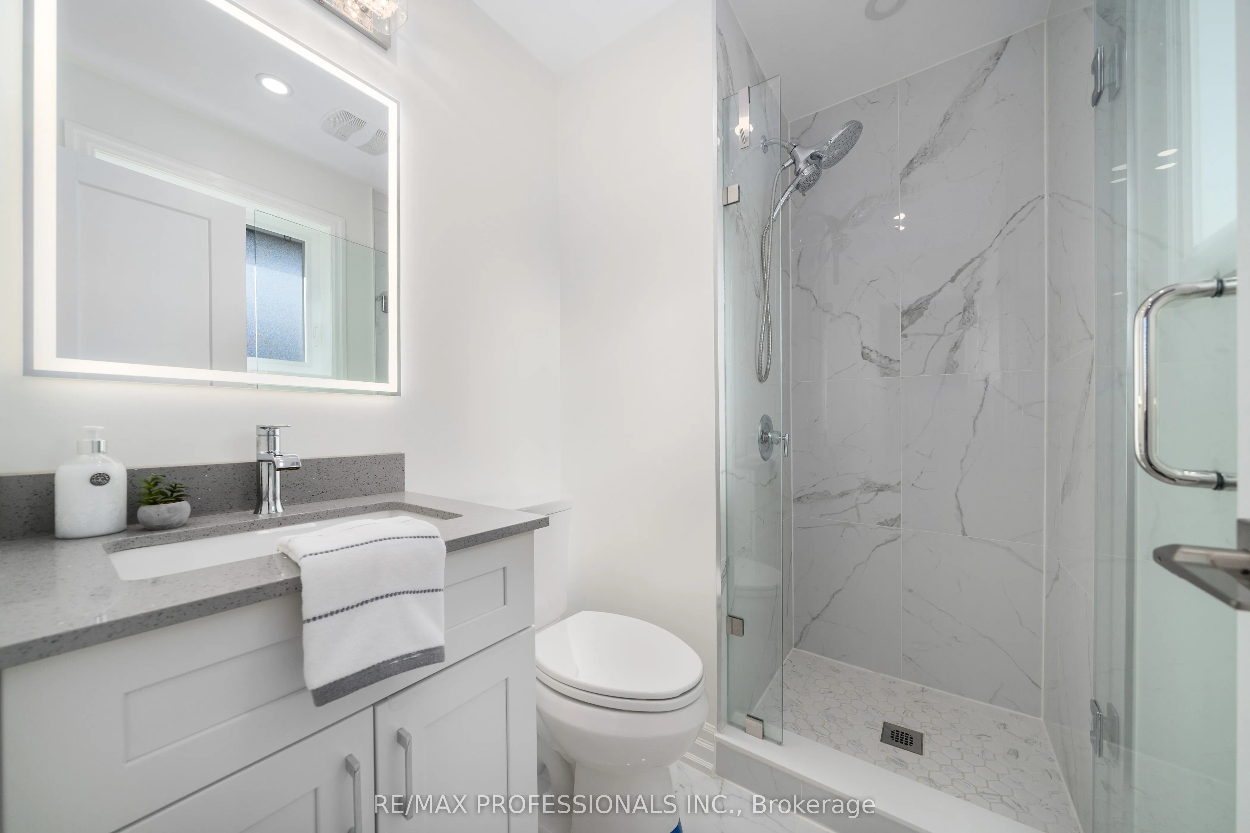 182 Gracefield Avenue