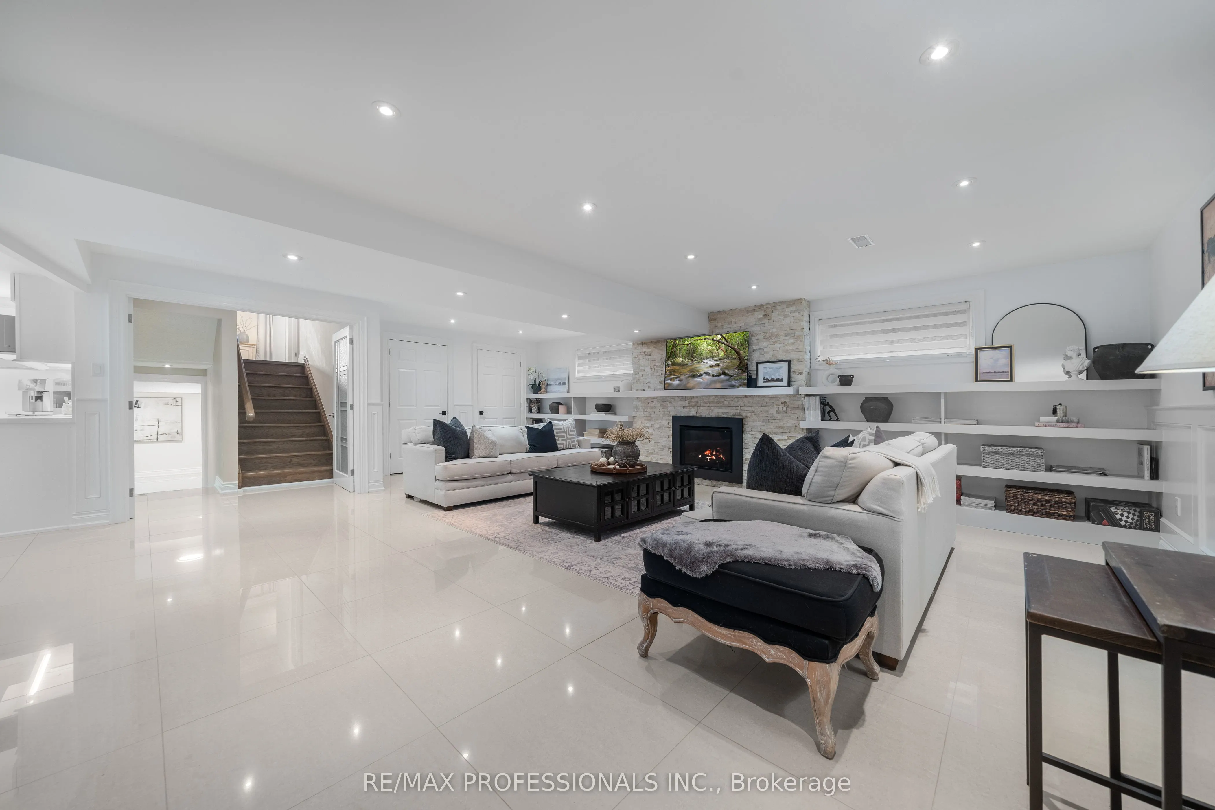 182 Gracefield Avenue