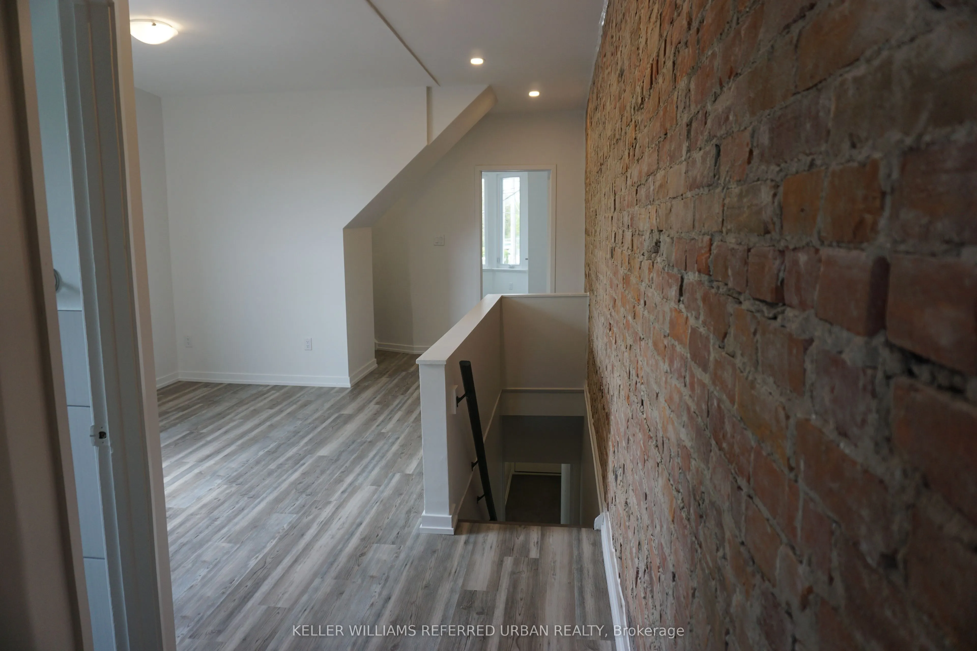 1825 Davenport Road, #Upper