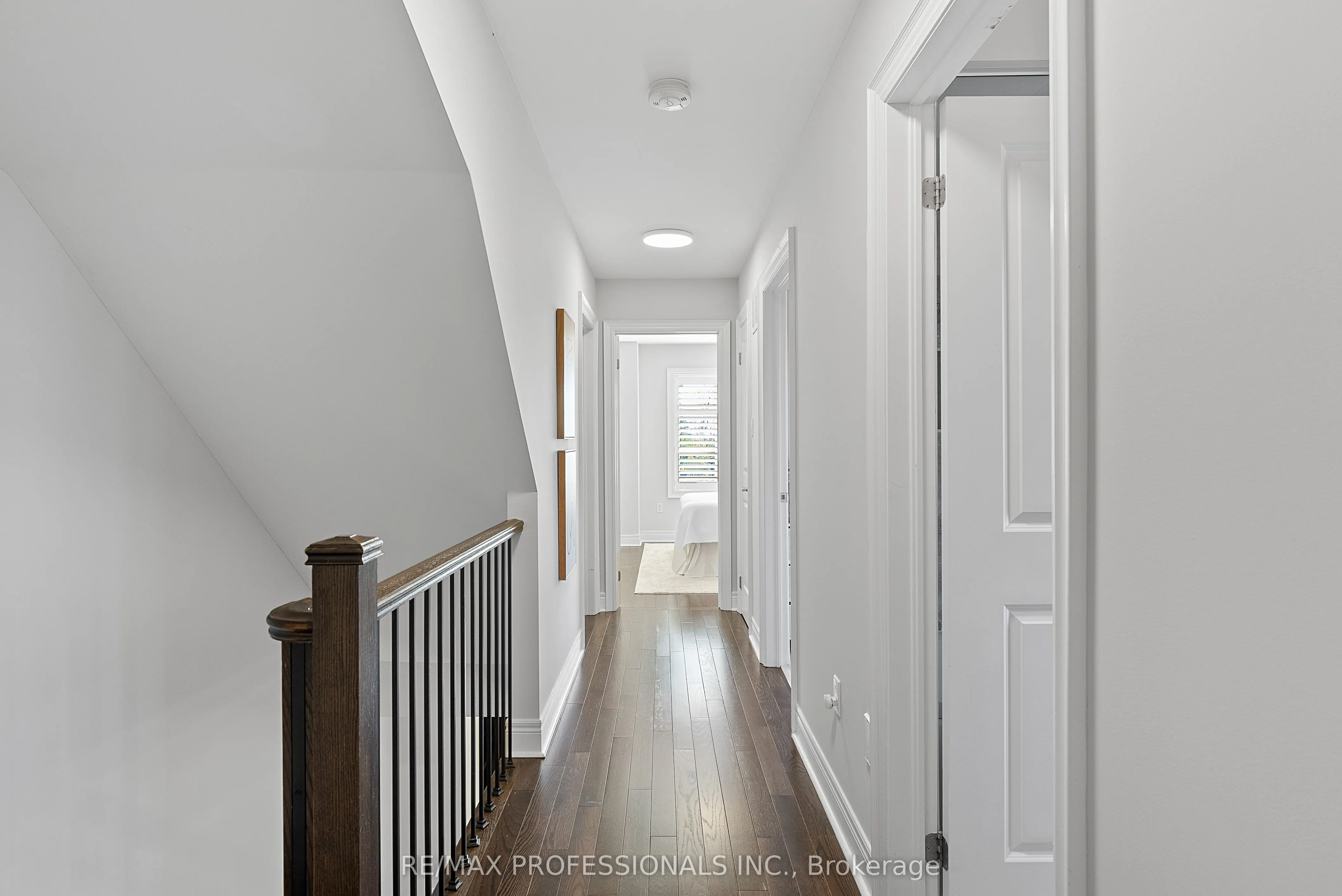 76 Lobo Mews