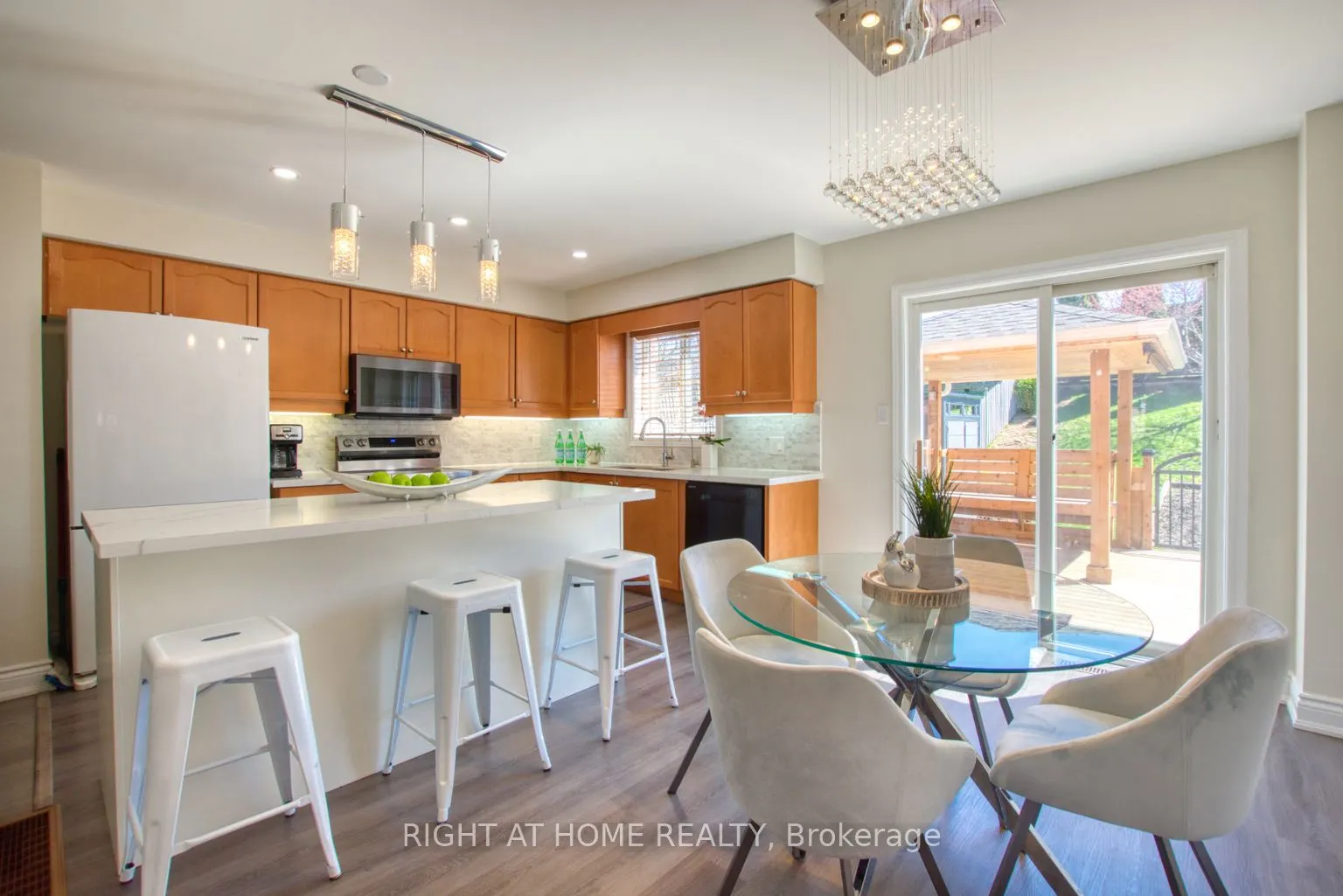 102 Grapevine Road