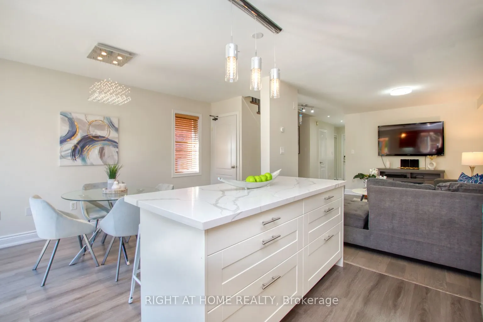 102 Grapevine Road