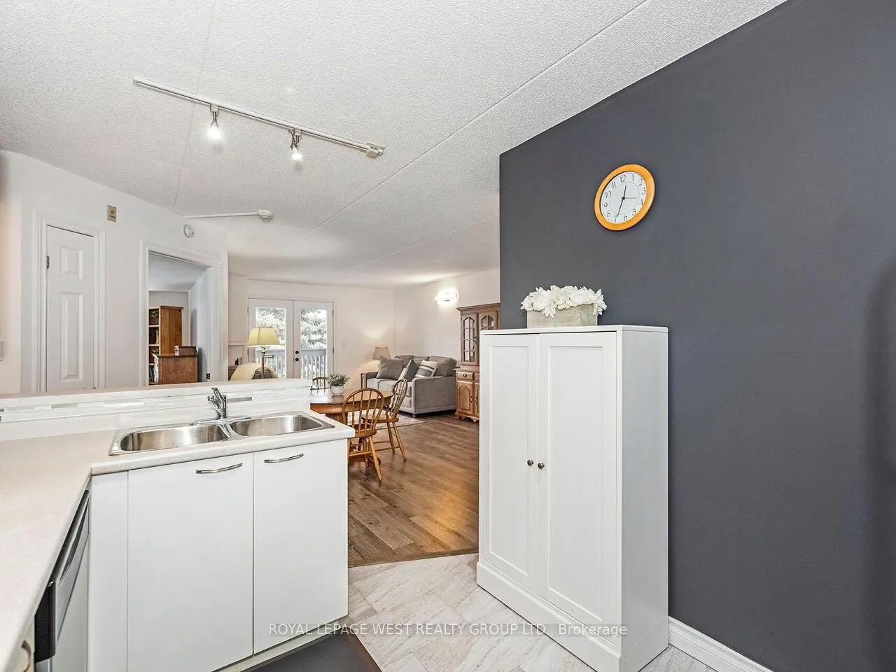 2020 Cleaver Avenue, #205