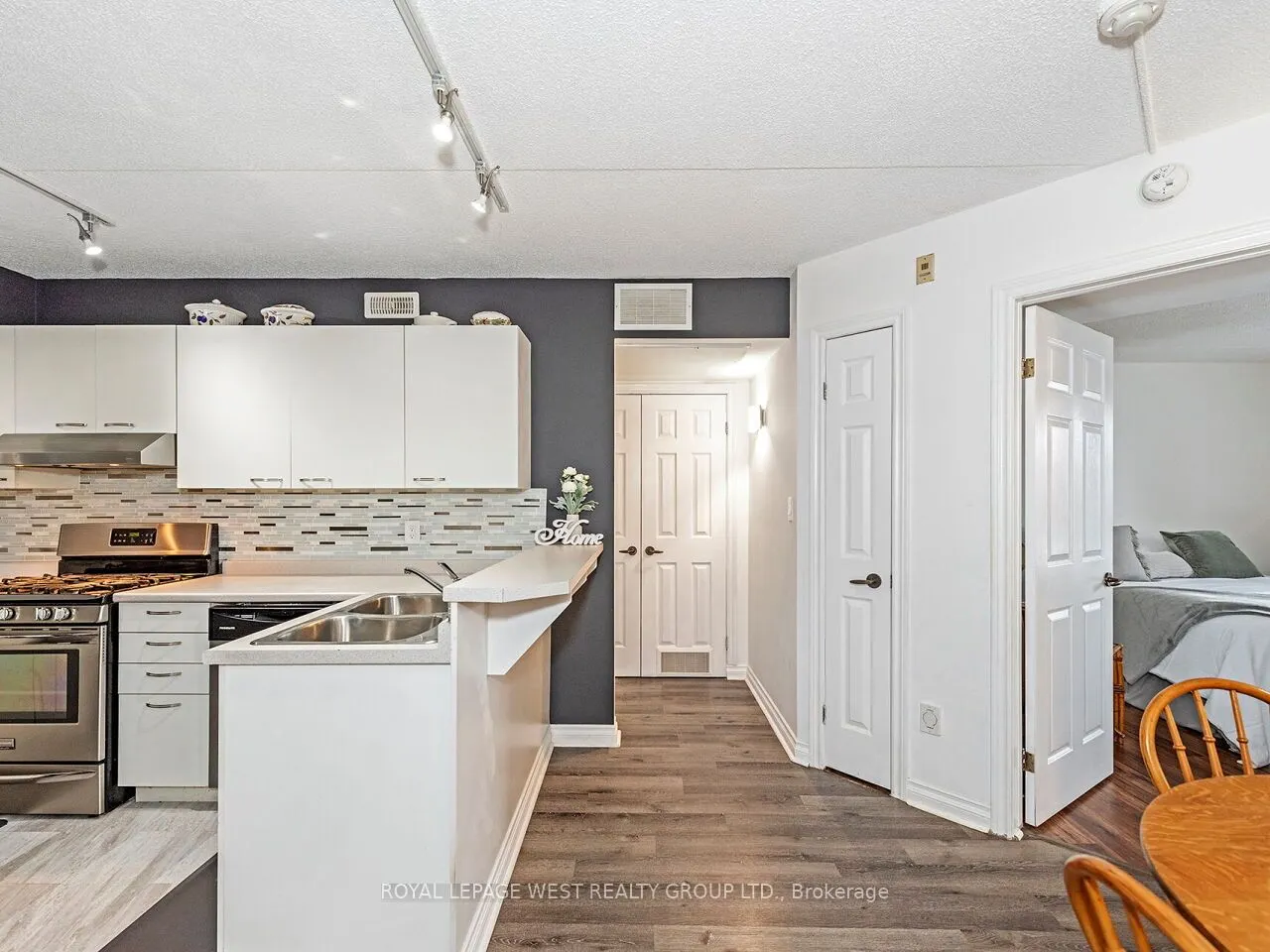2020 Cleaver Avenue, #205