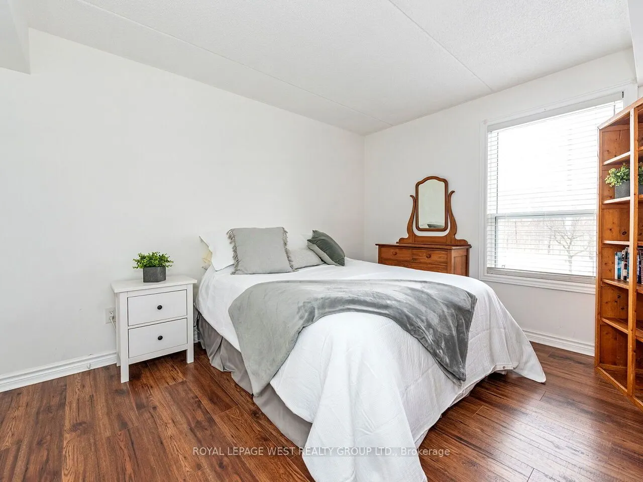 2020 Cleaver Avenue, #205
