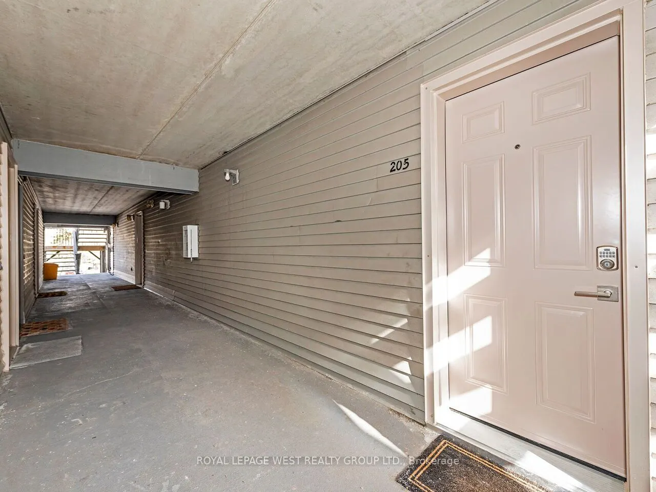 2020 Cleaver Avenue, #205