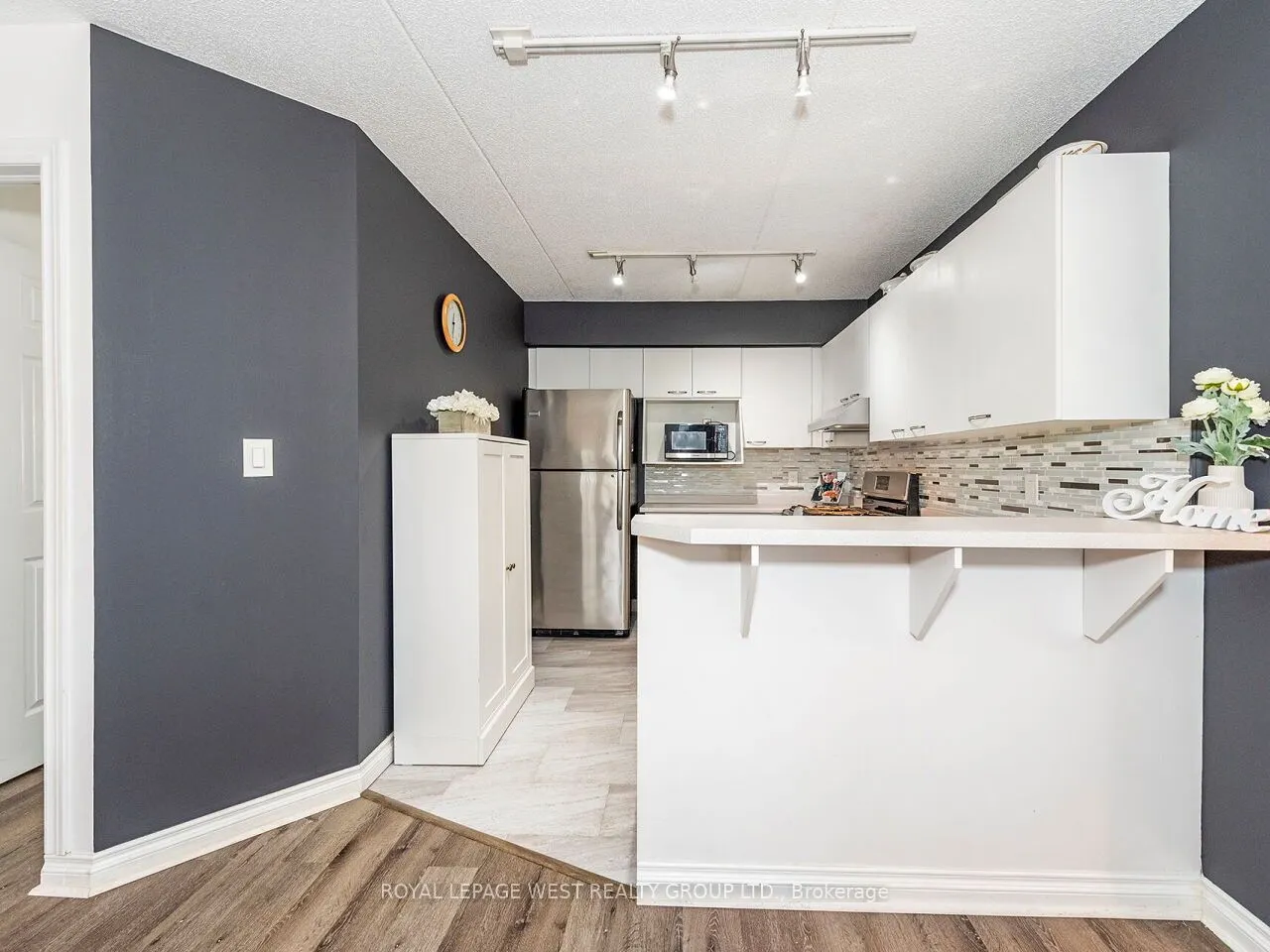 2020 Cleaver Avenue, #205
