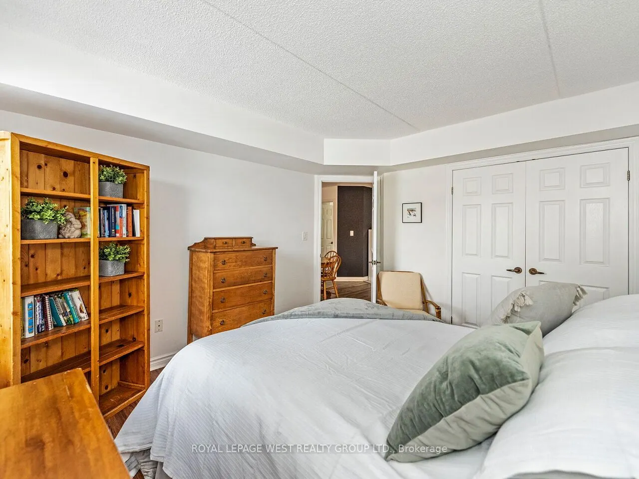 2020 Cleaver Avenue, #205