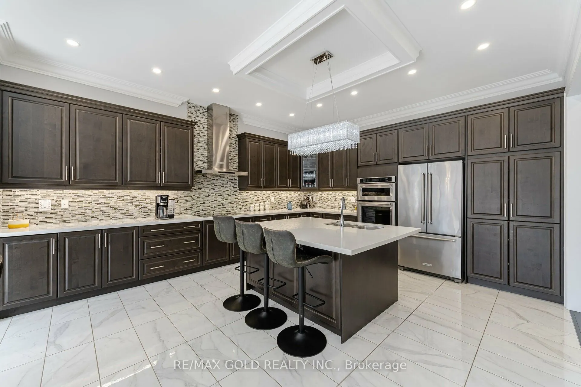 71 Squire Ellis Drive