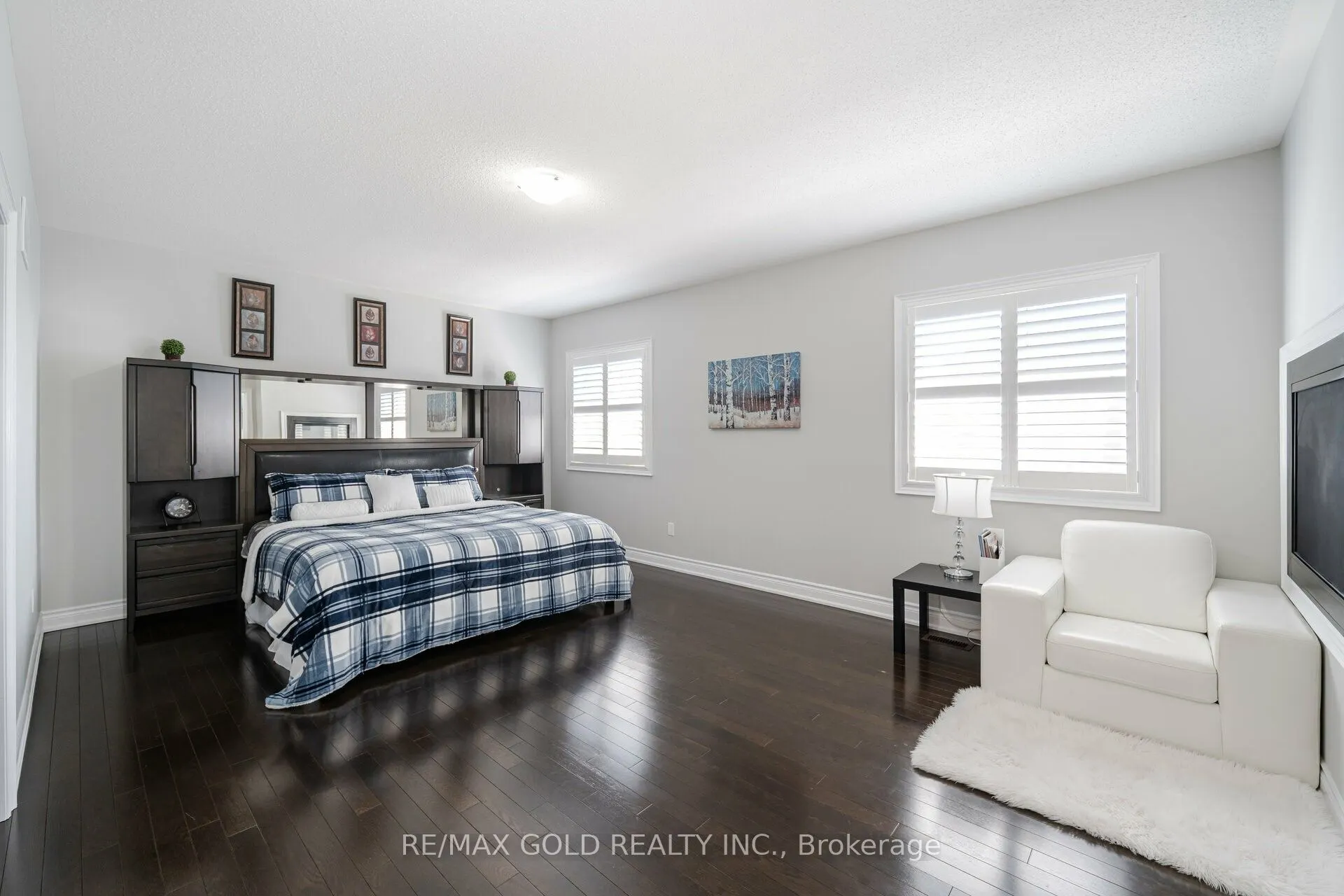 71 Squire Ellis Drive