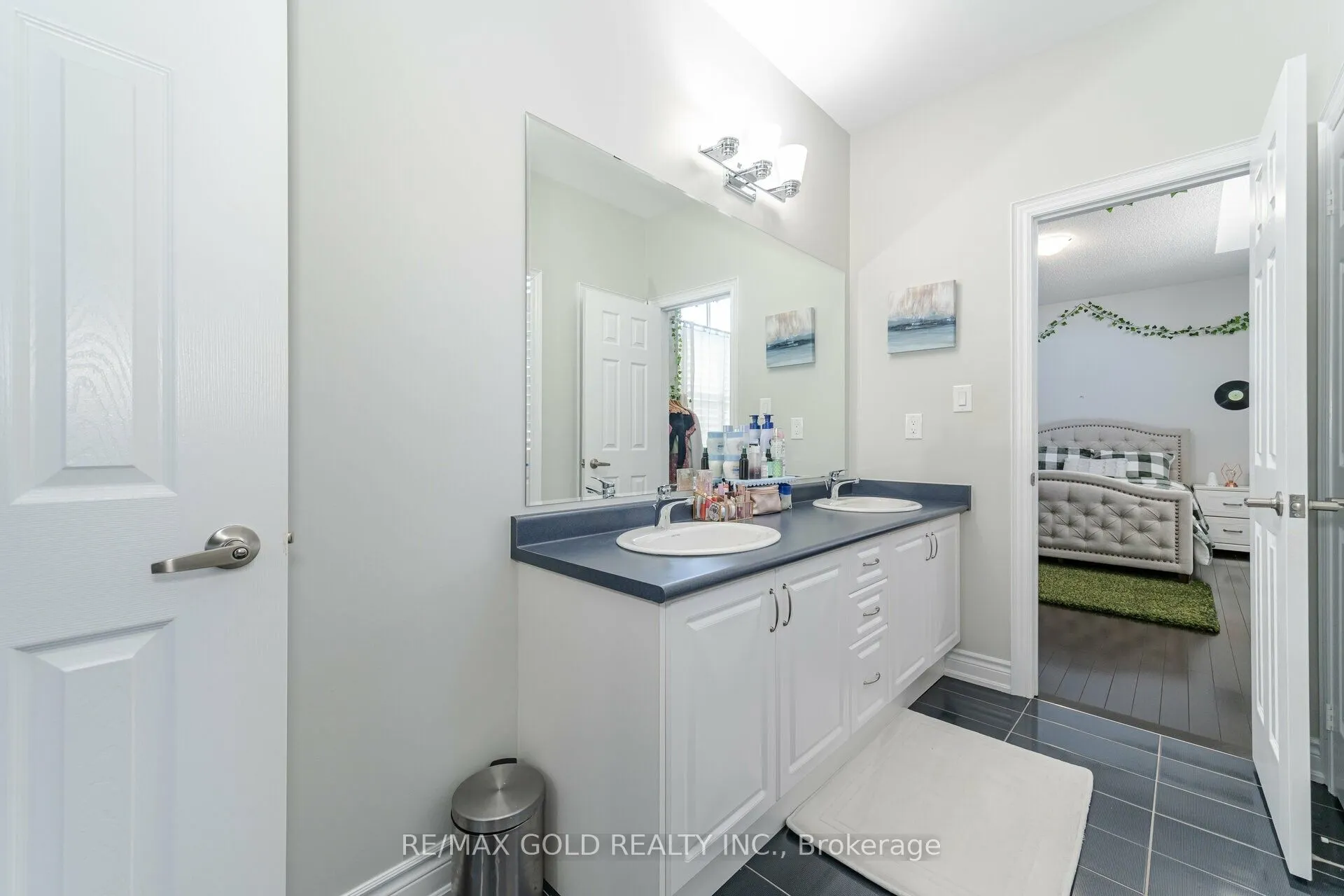 71 Squire Ellis Drive