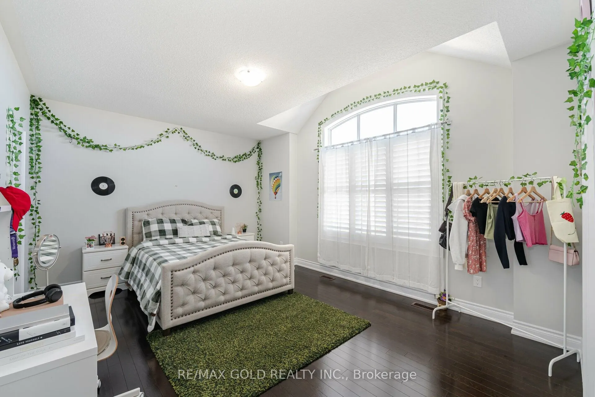 71 Squire Ellis Drive