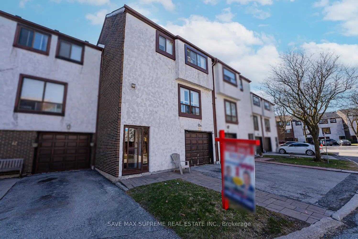 4020 Brandon Gate Drive N, #11