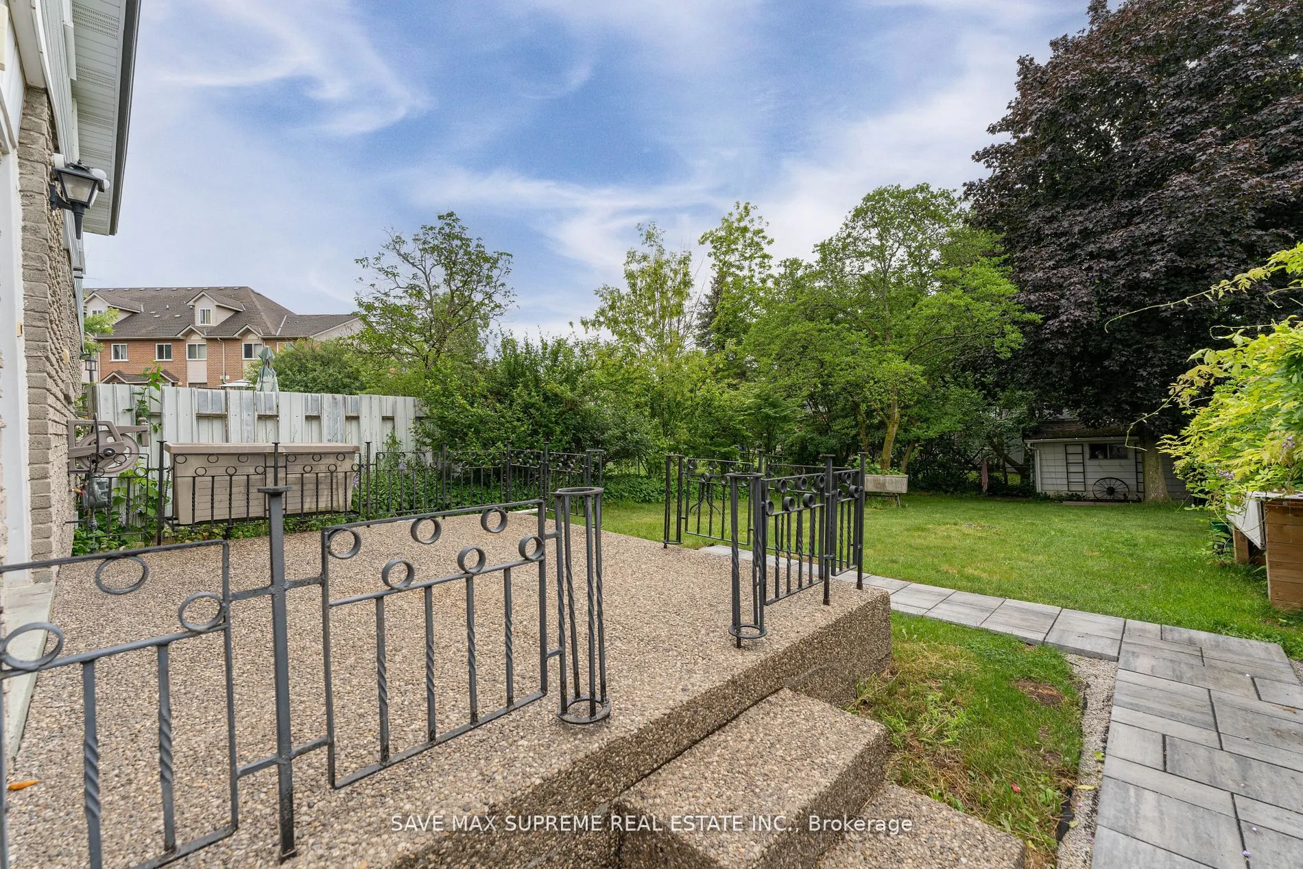 2458 Martin Court