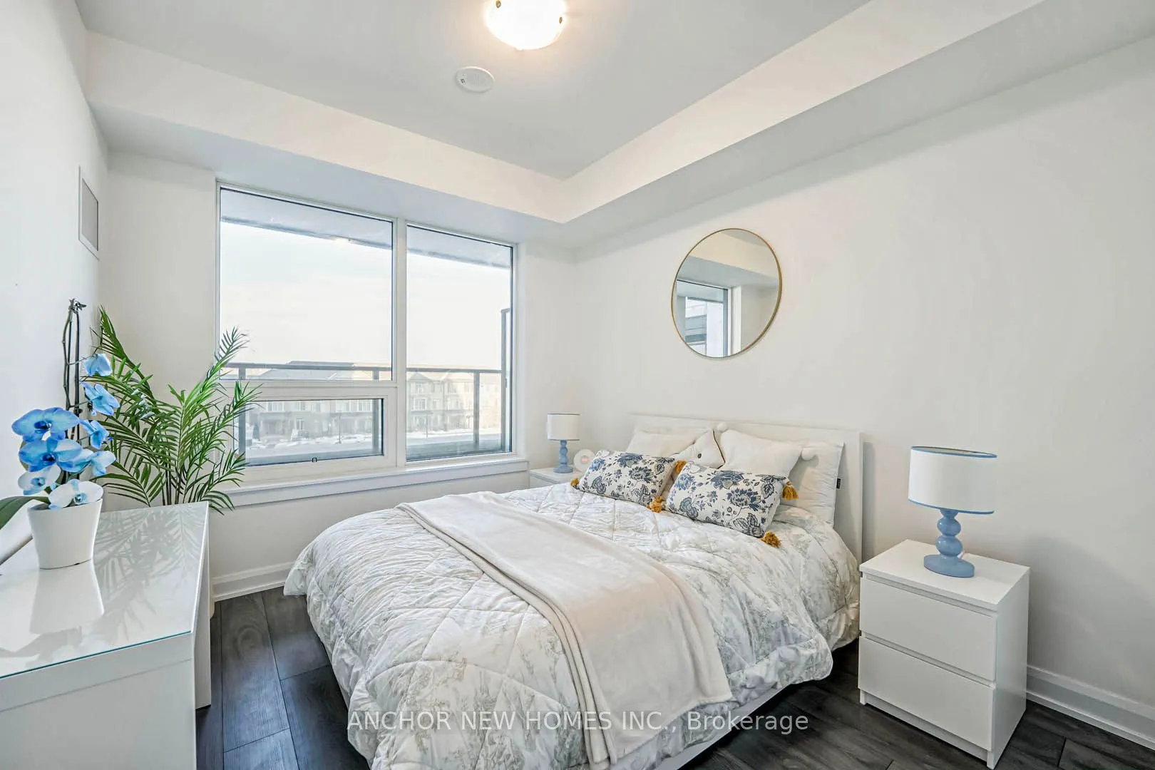 3220 William Coltson Ave Avenue E, #302