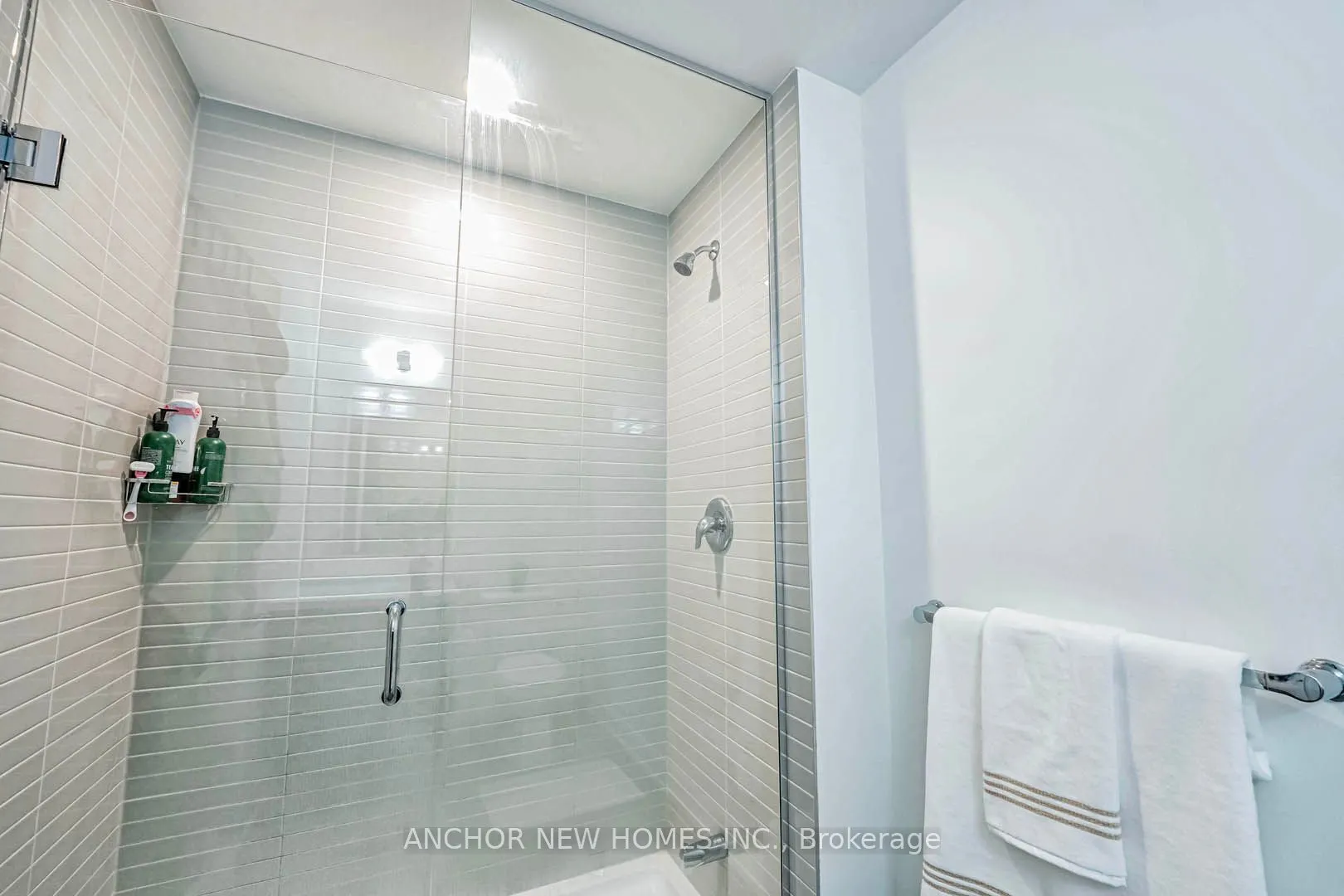 3220 William Coltson Ave Avenue E, #302