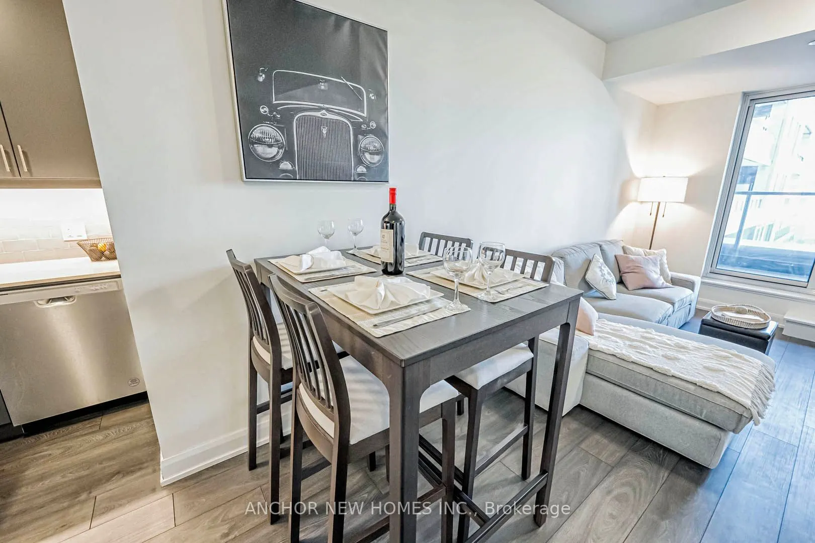 3220 William Coltson Ave Avenue E, #302