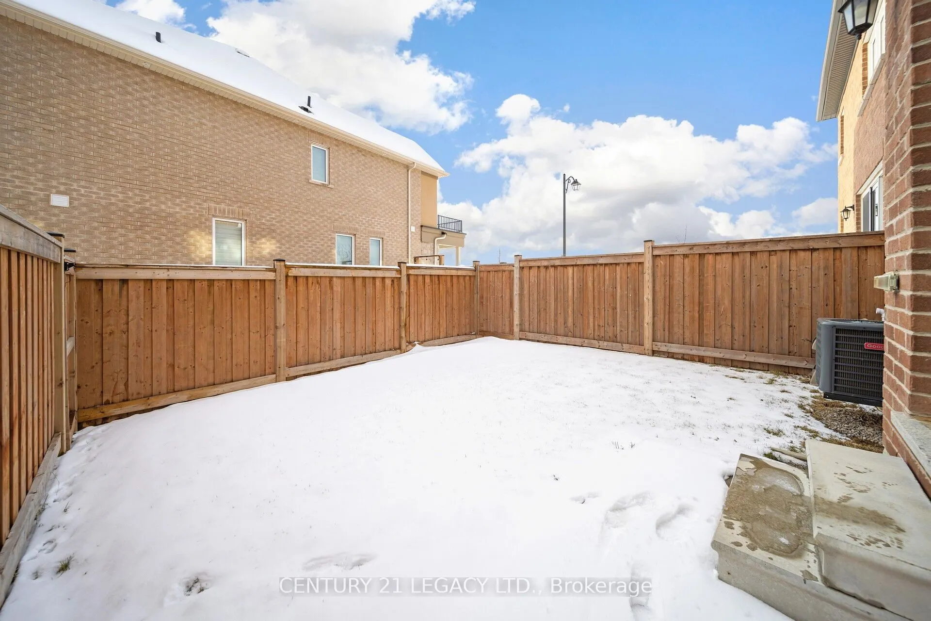 932 Cherry Court