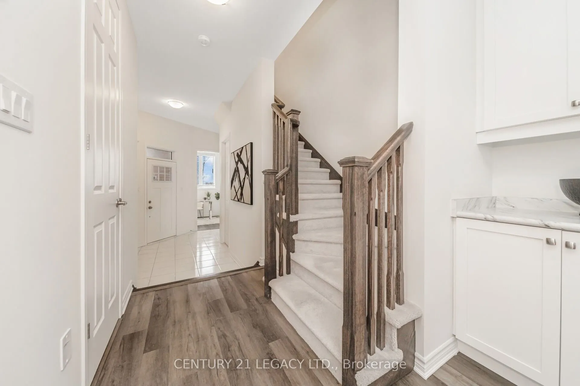 932 Cherry Court