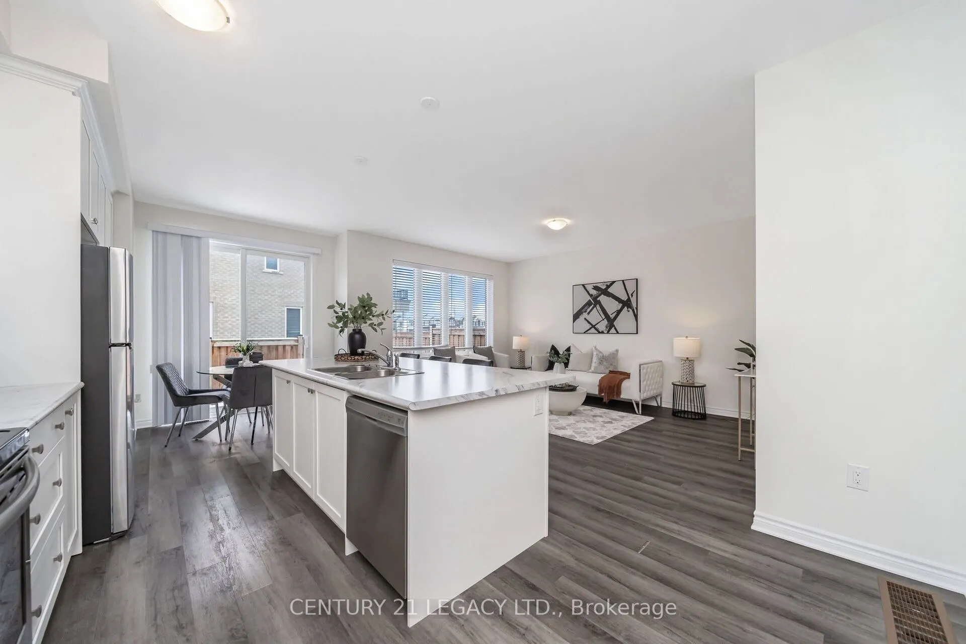 932 Cherry Court