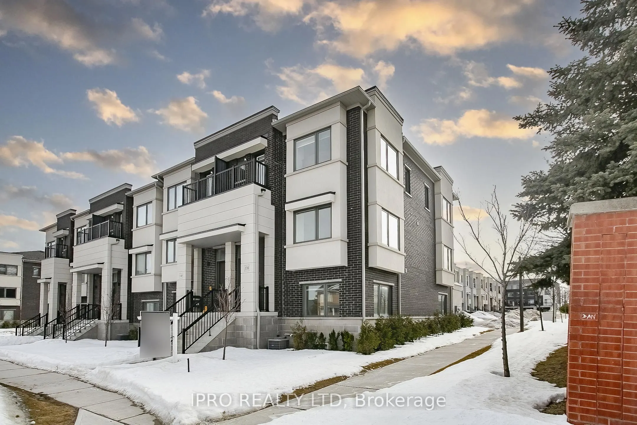 138 Landsbridge Street