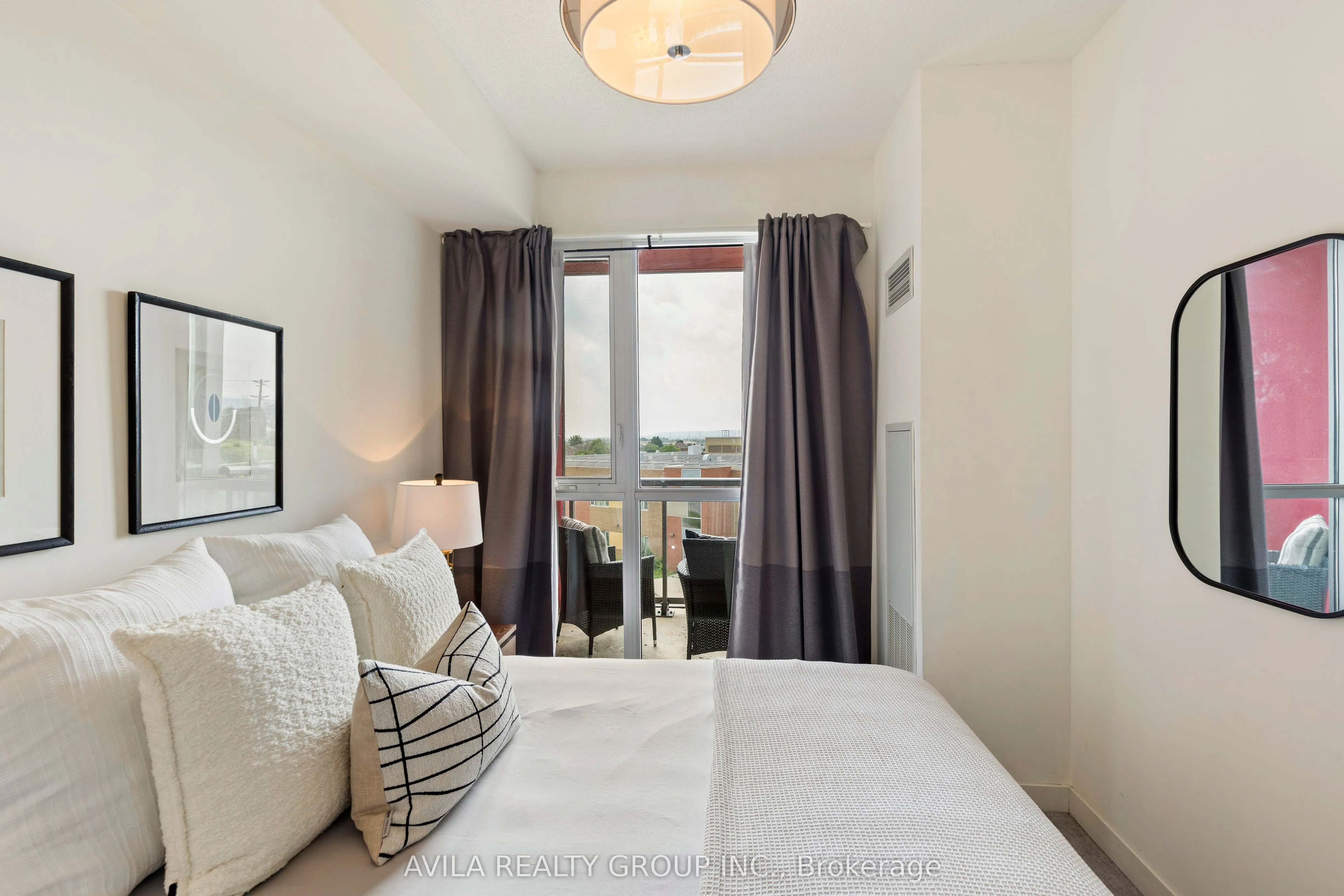 5220 Dundas Street, #D420