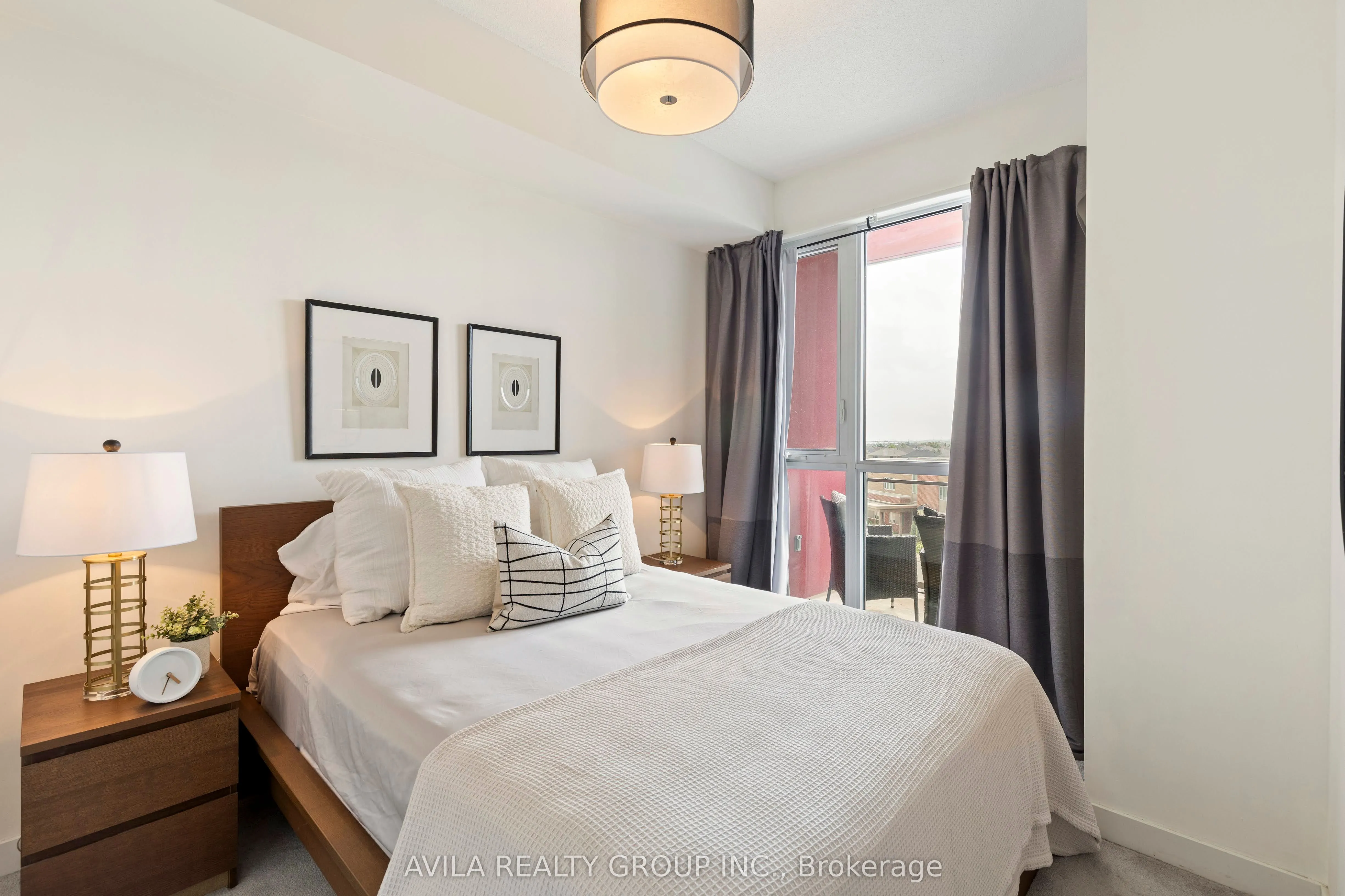 5220 Dundas Street, #D420