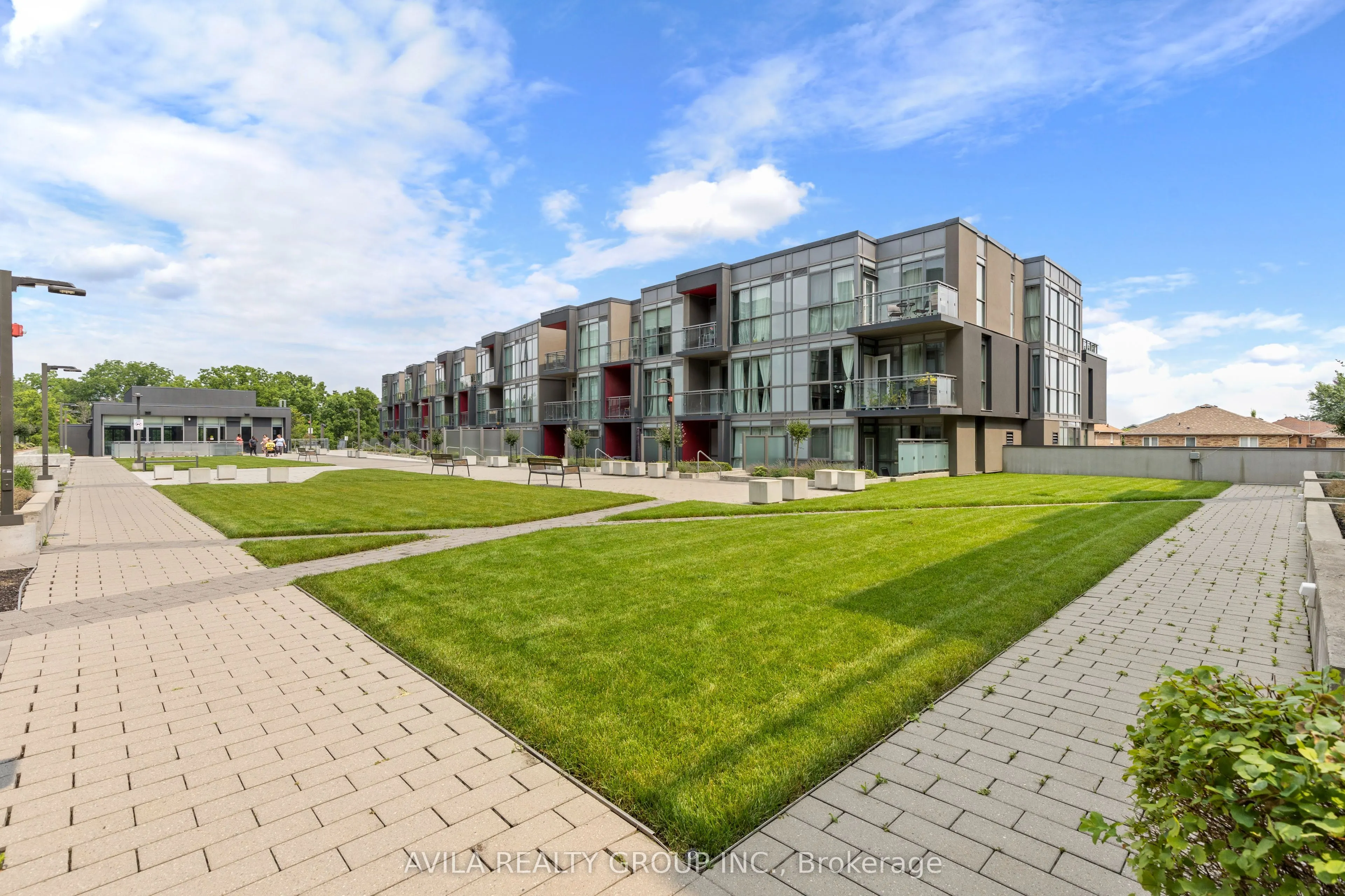5220 Dundas Street, #D420