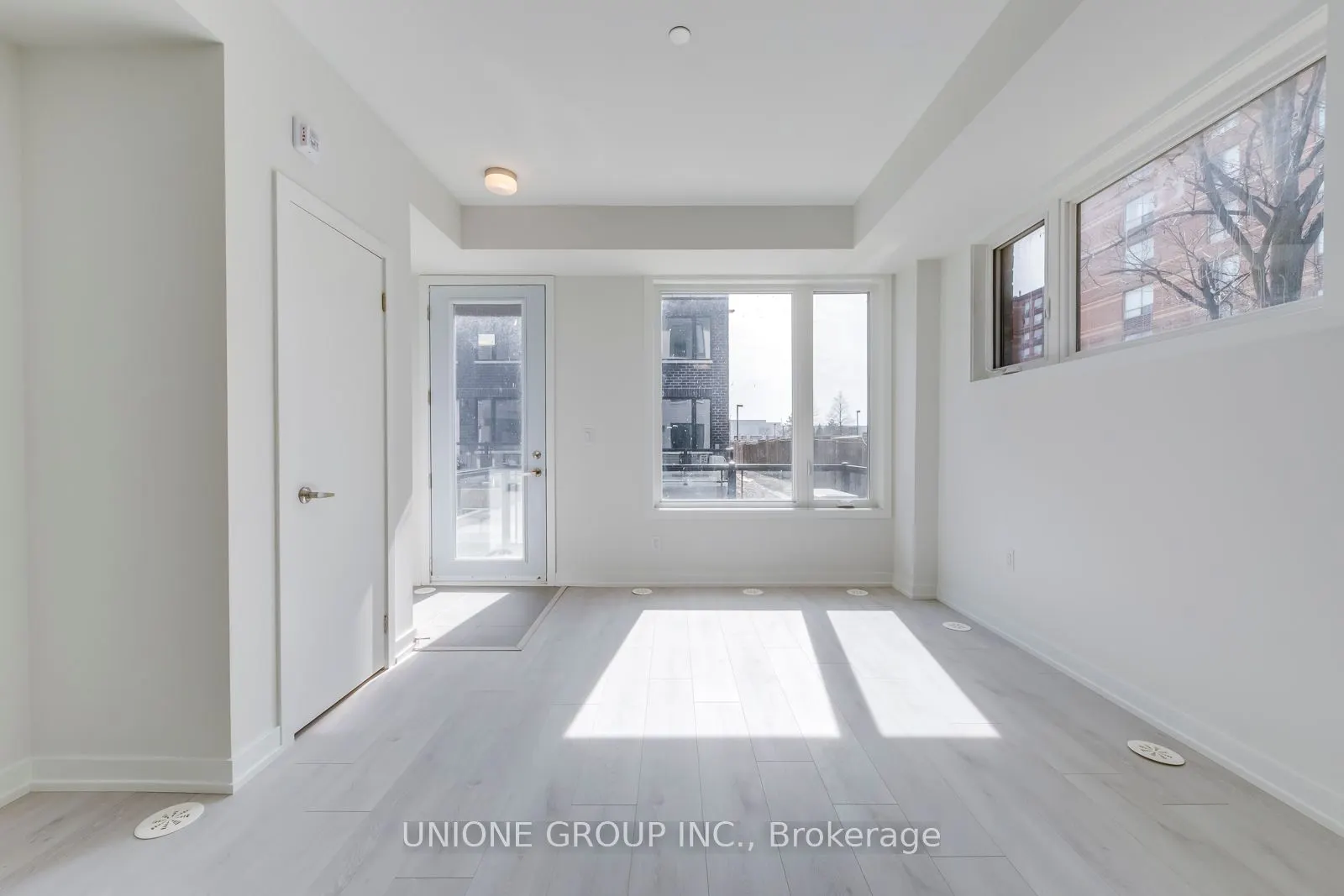 3562 Colonial Drive, #12