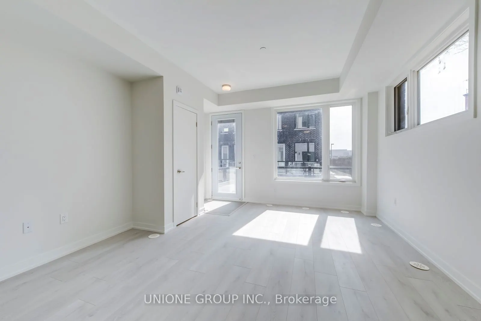 3562 Colonial Drive, #12