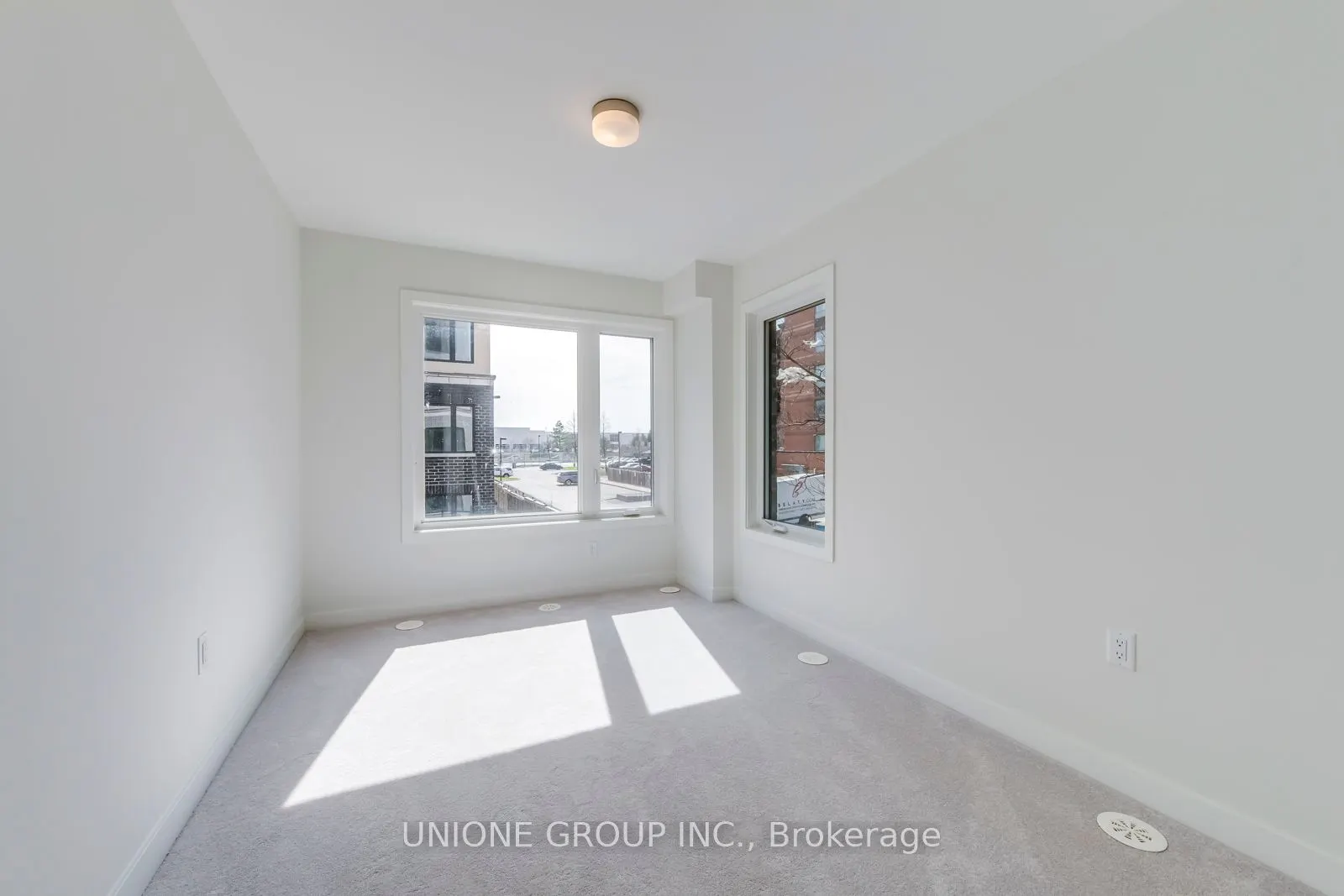 3562 Colonial Drive, #12