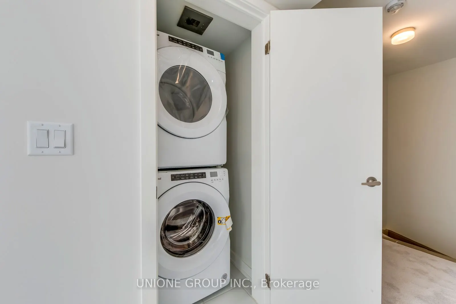 3562 Colonial Drive, #12