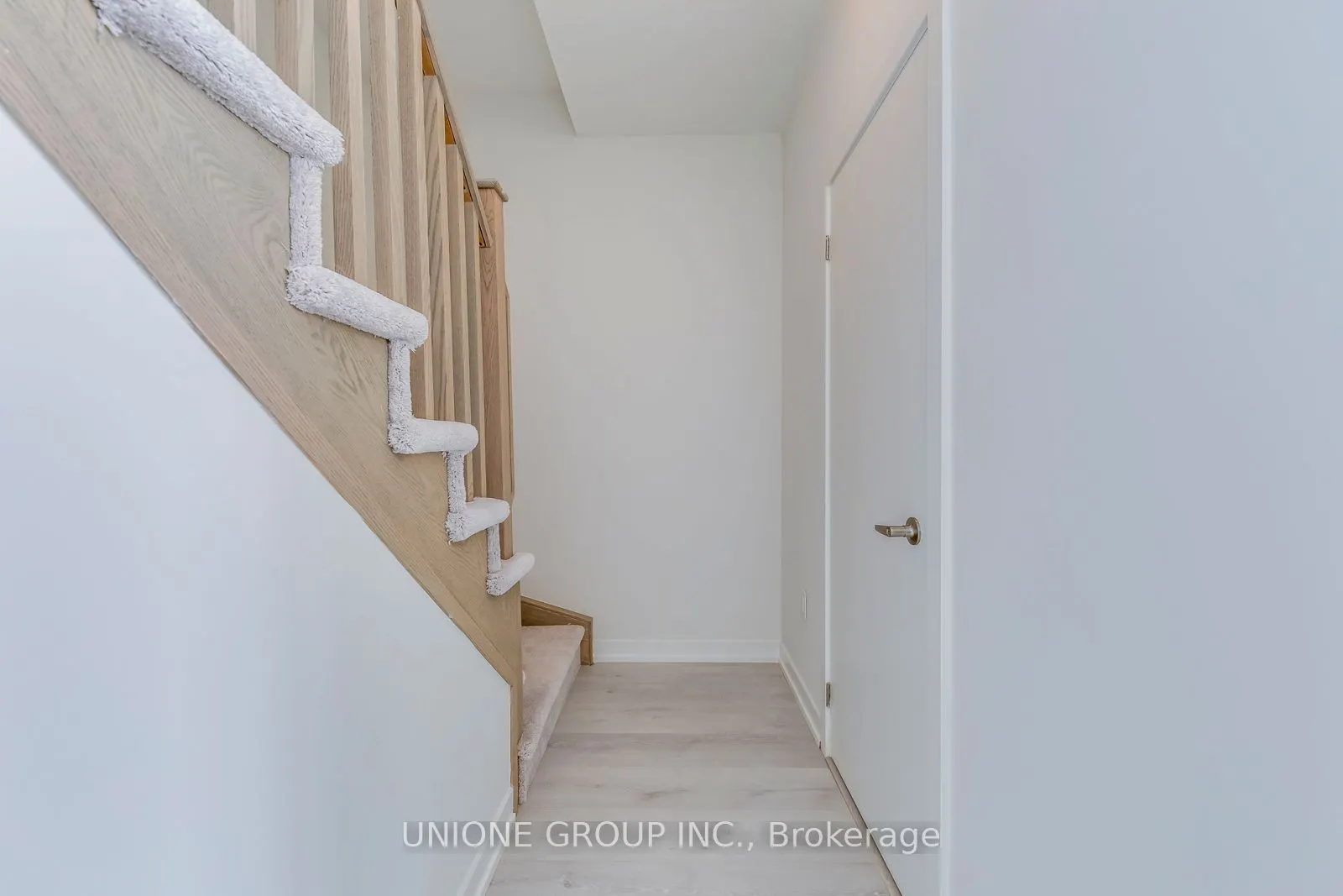 3562 Colonial Drive, #12