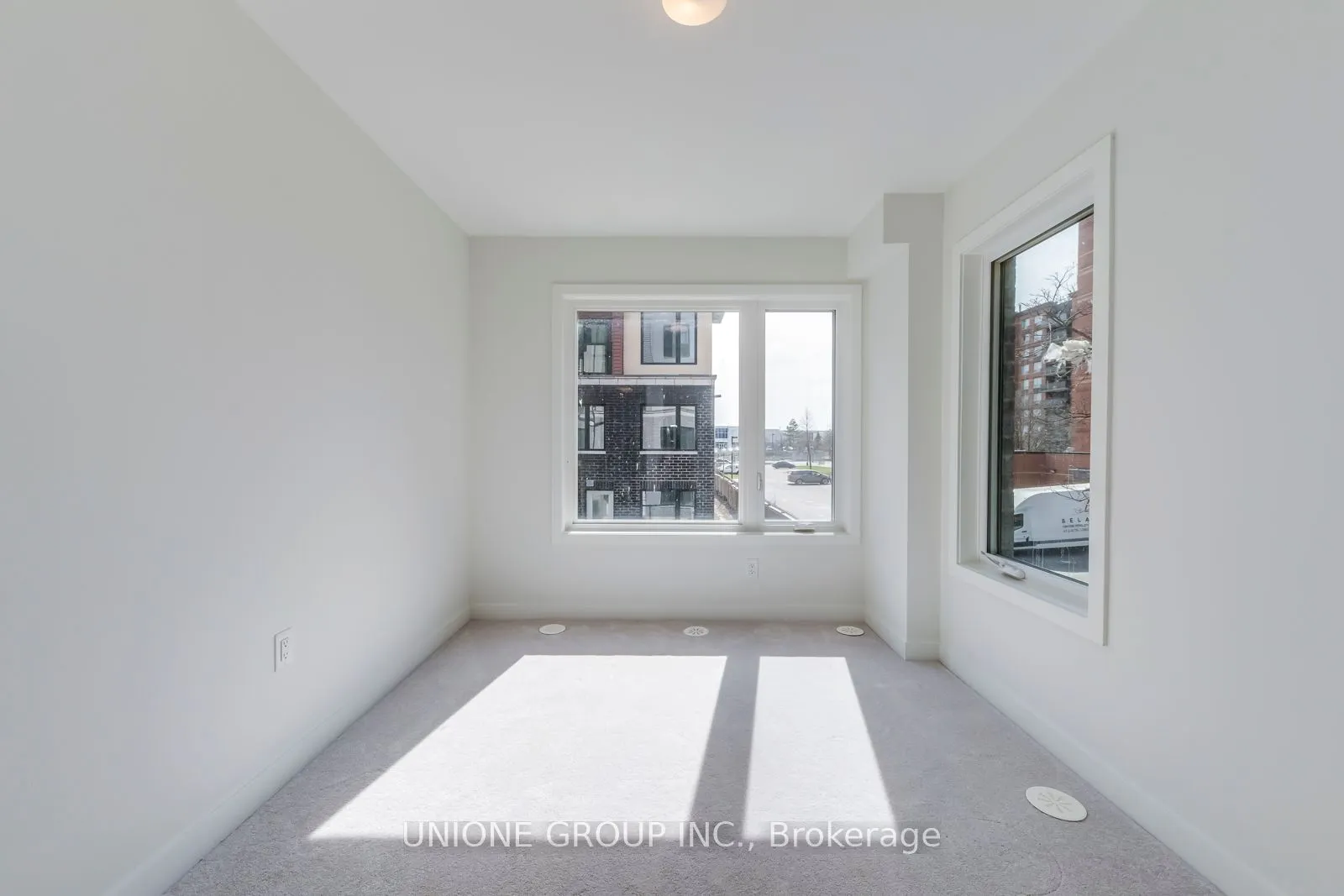 3562 Colonial Drive, #12