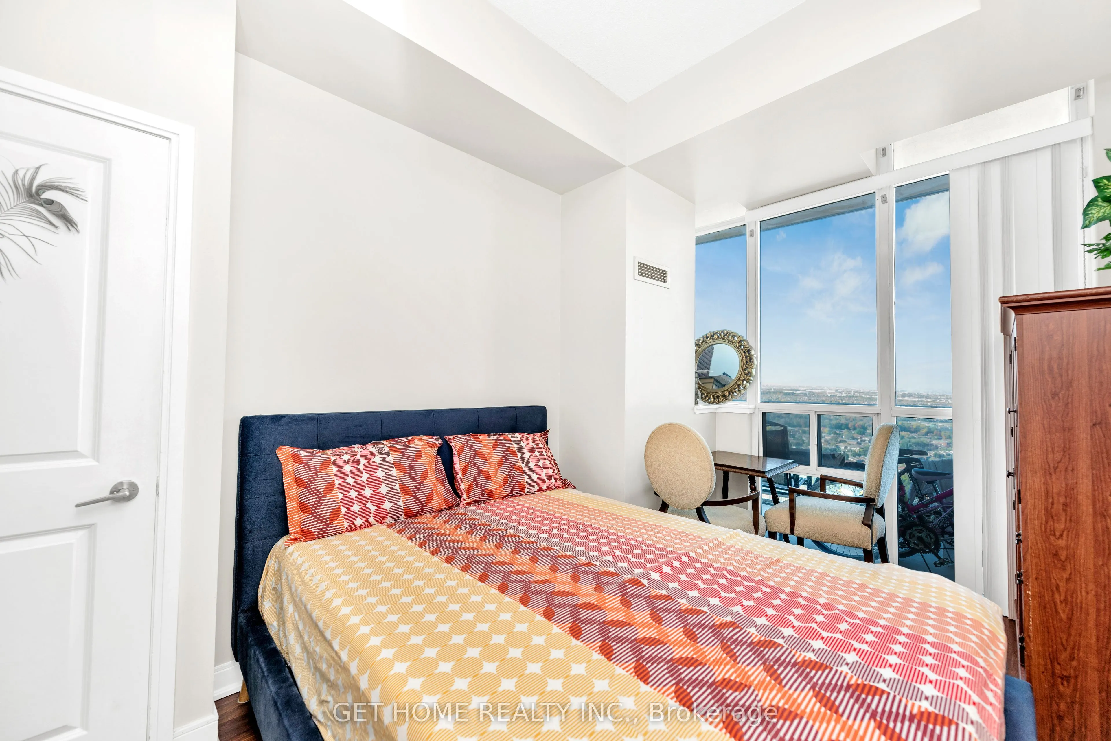 80 Absolute Avenue, #3410
