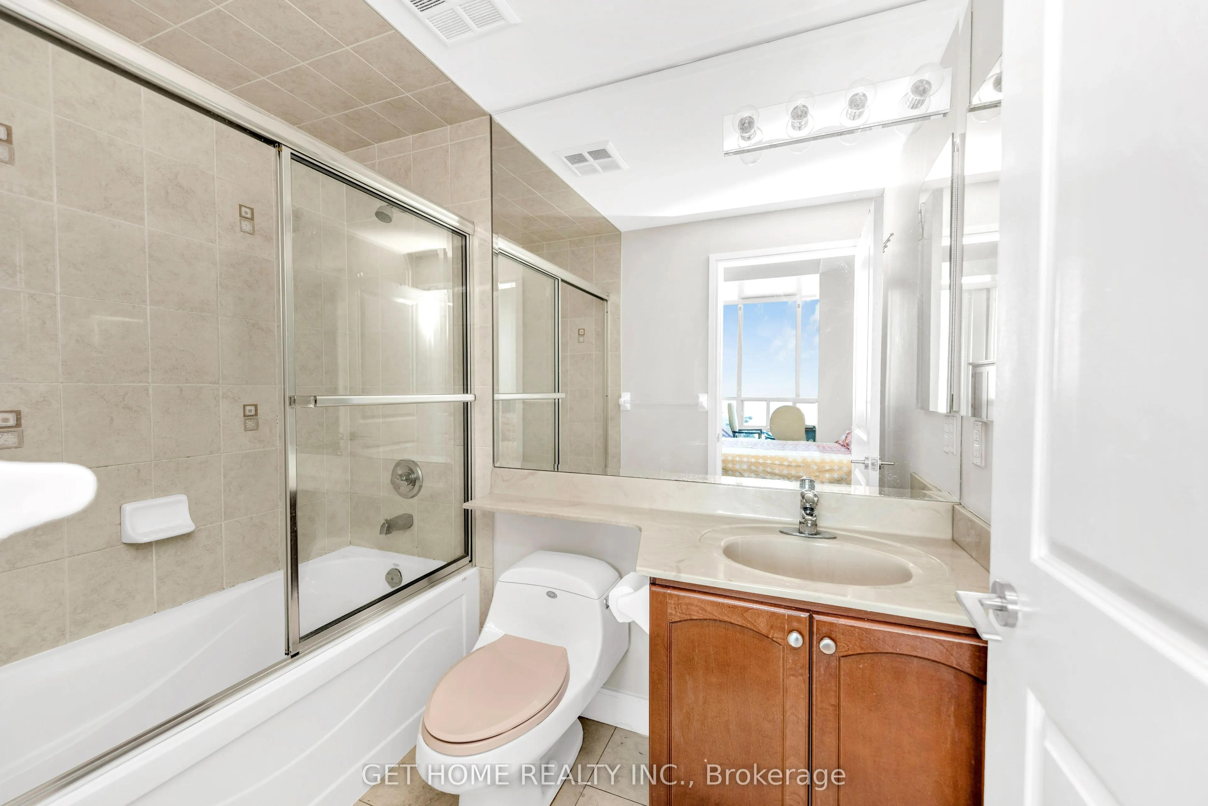 80 Absolute Avenue, #3410