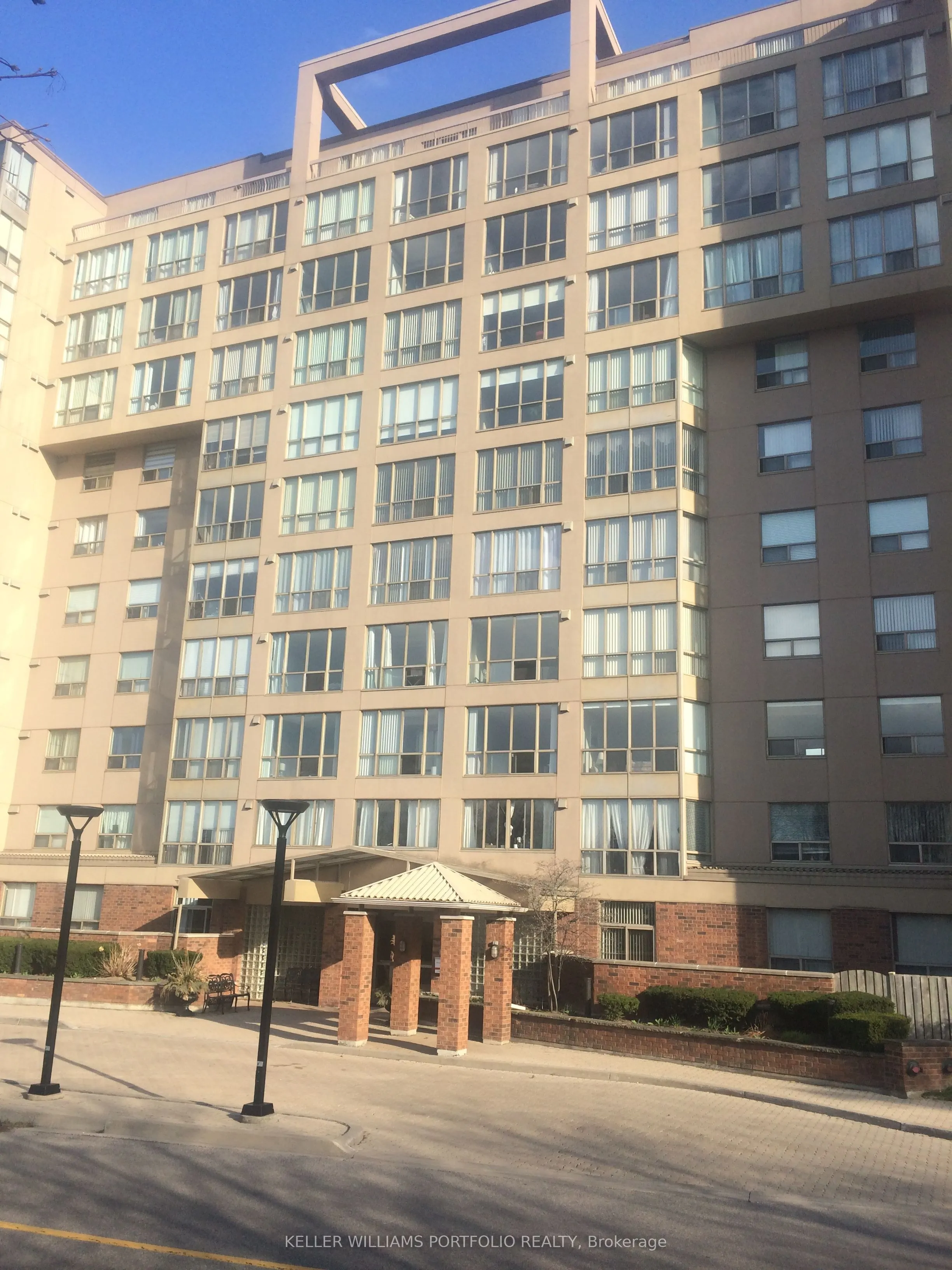 1110 Walden Circle, #711