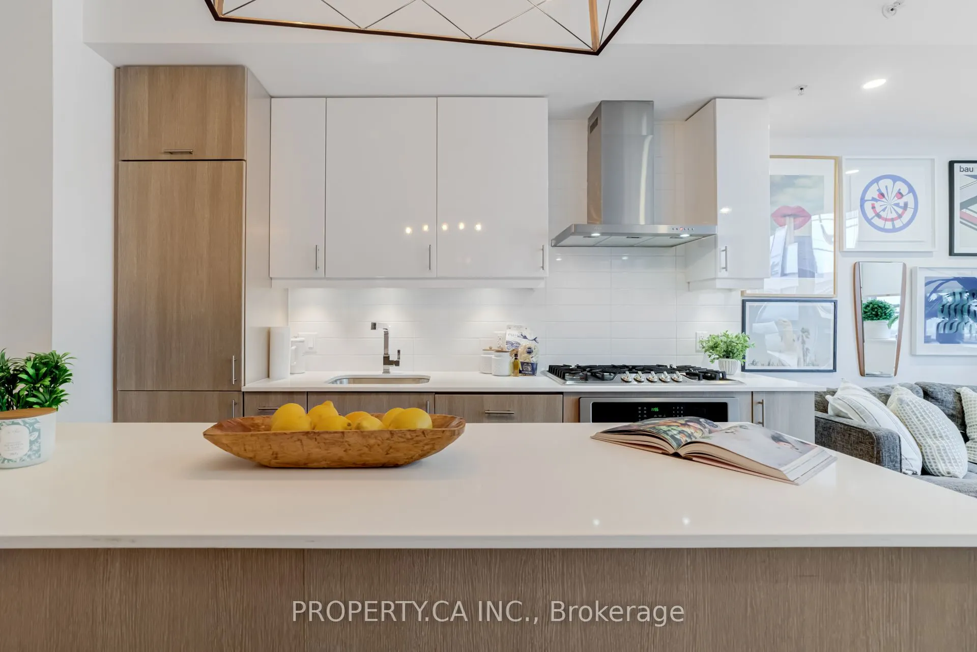 38 Howard Park Avenue, #212