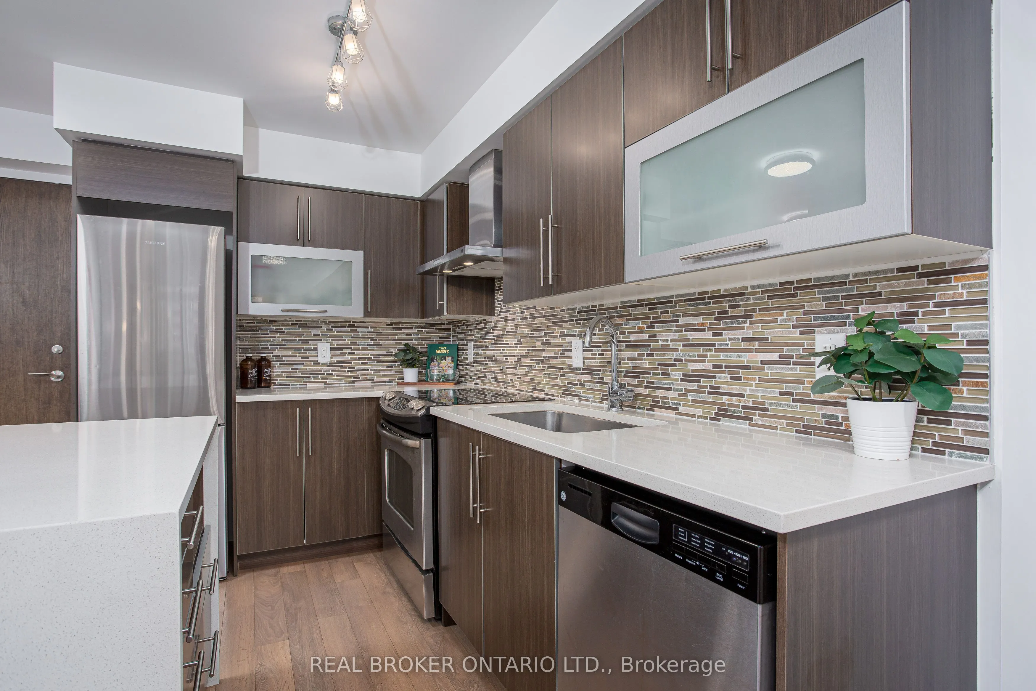 1 Michael Power Place, #1603