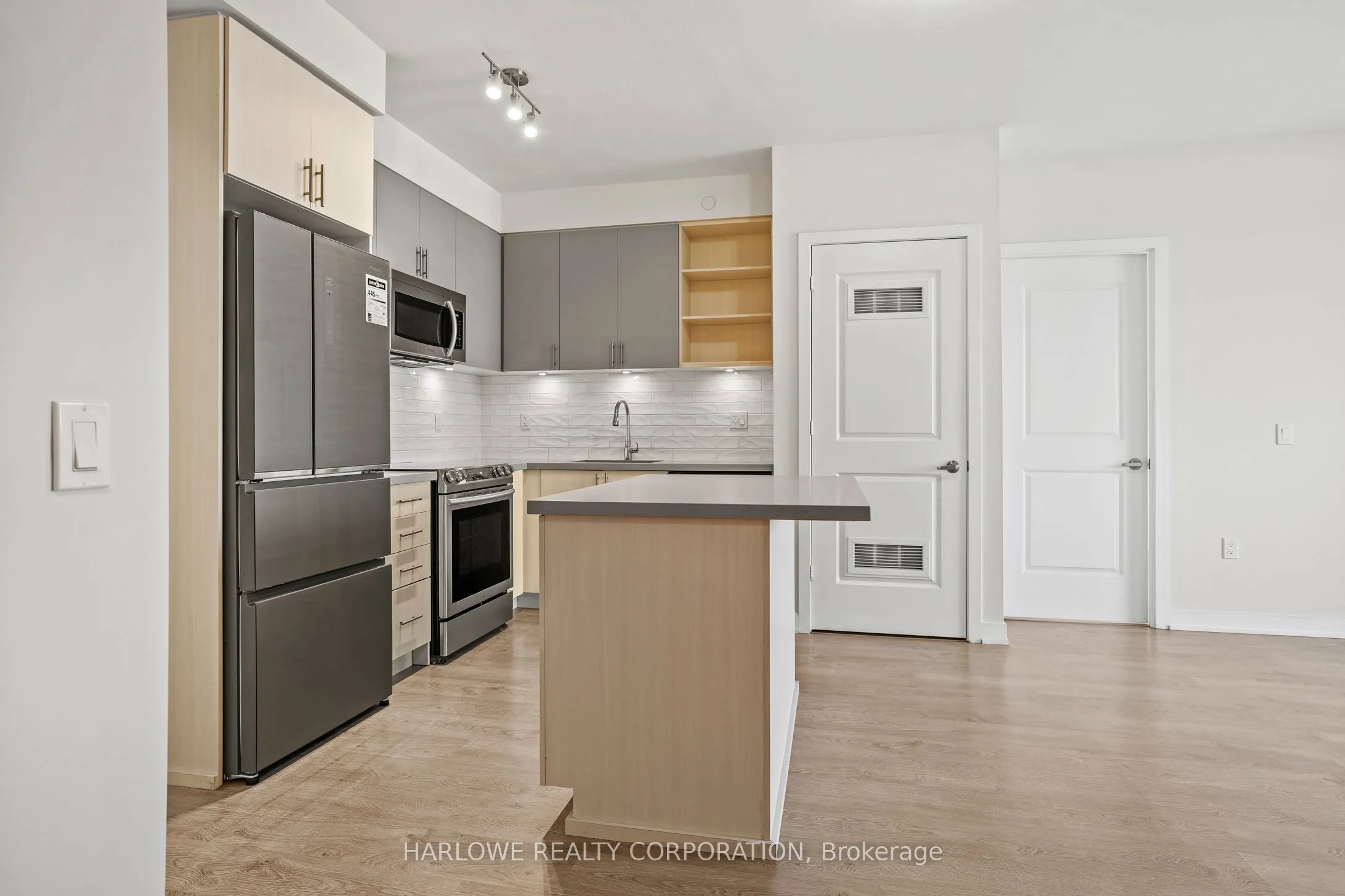 4677 Glen Erin Drive, #801