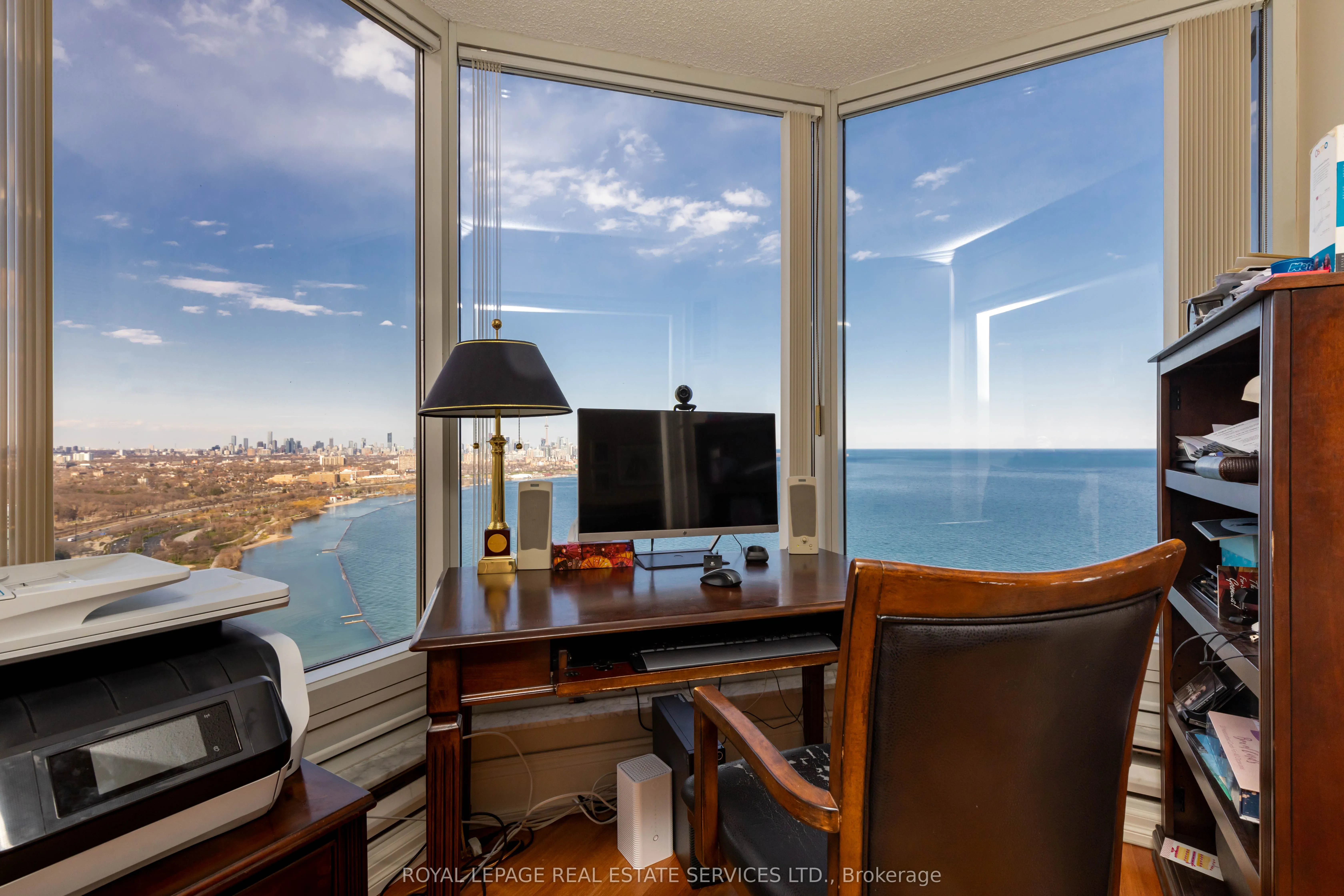 1 Palace Pier Court, #4201