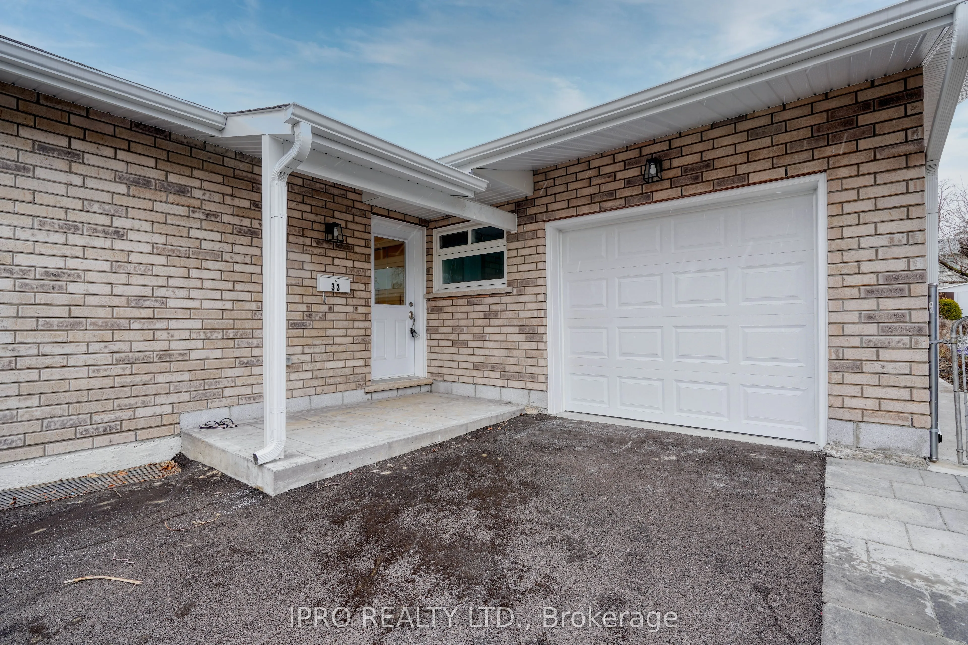 33 Orpington Crescent