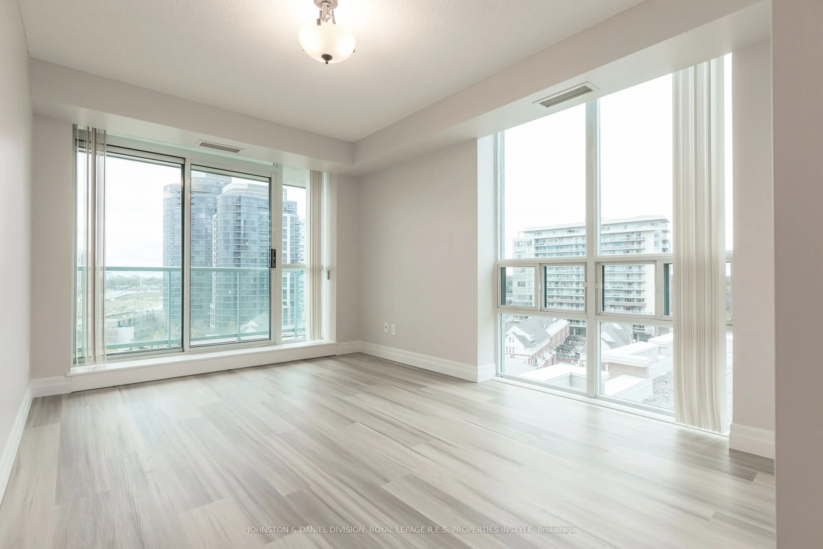 9 Michael Power Place, #1010