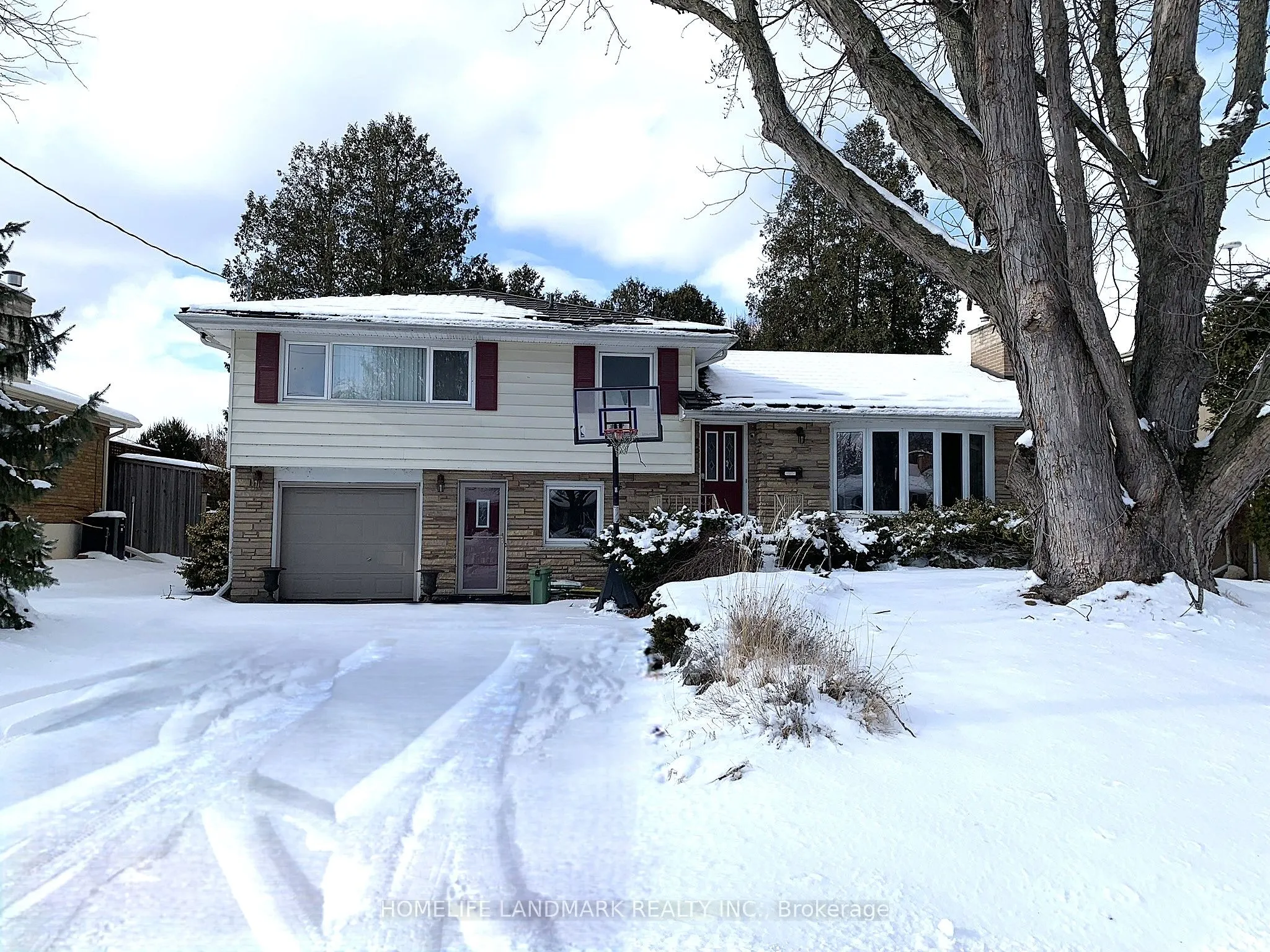 659 Gayne Boulevard